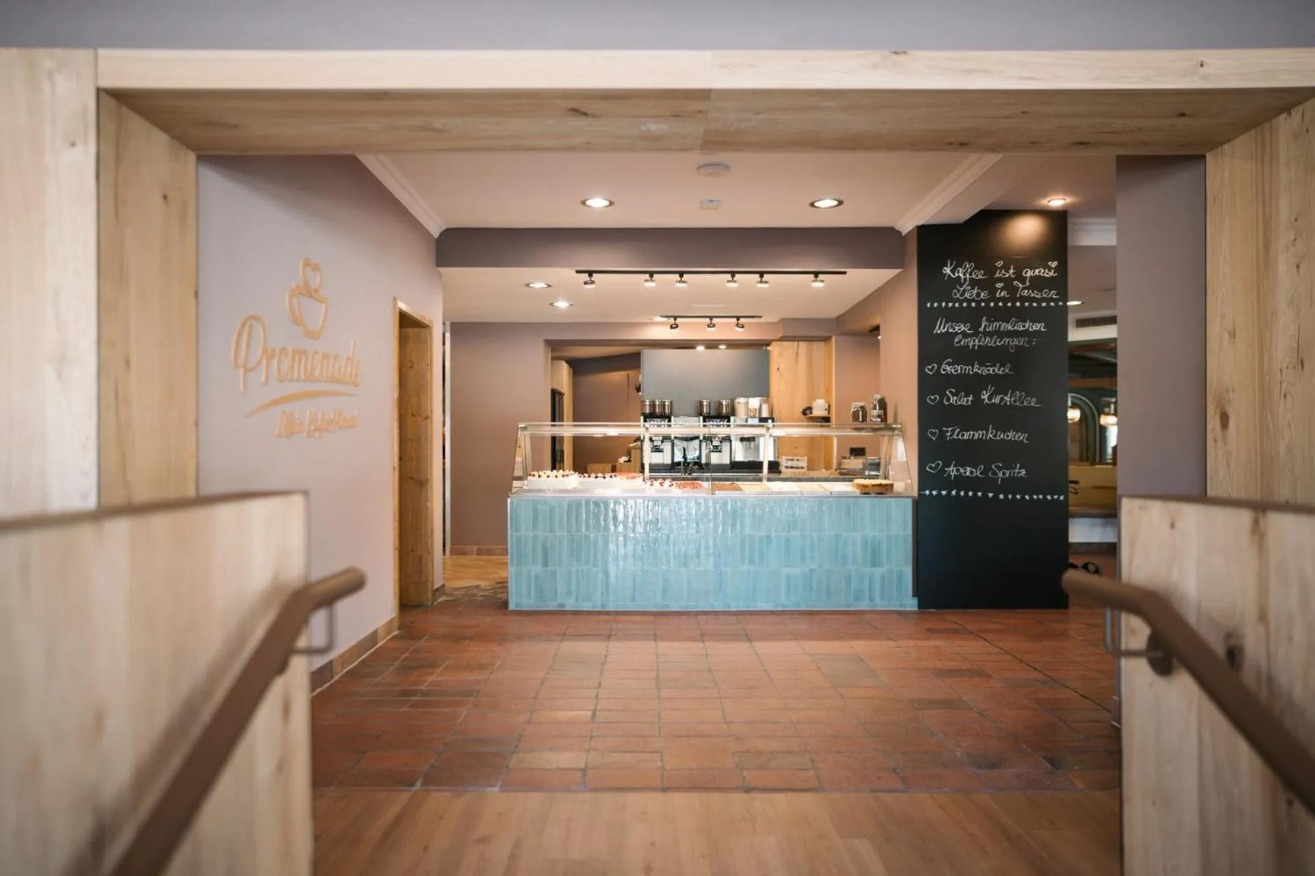 Restaurant/places to eat in Hotel Promenade Mein KaffeeHimmel