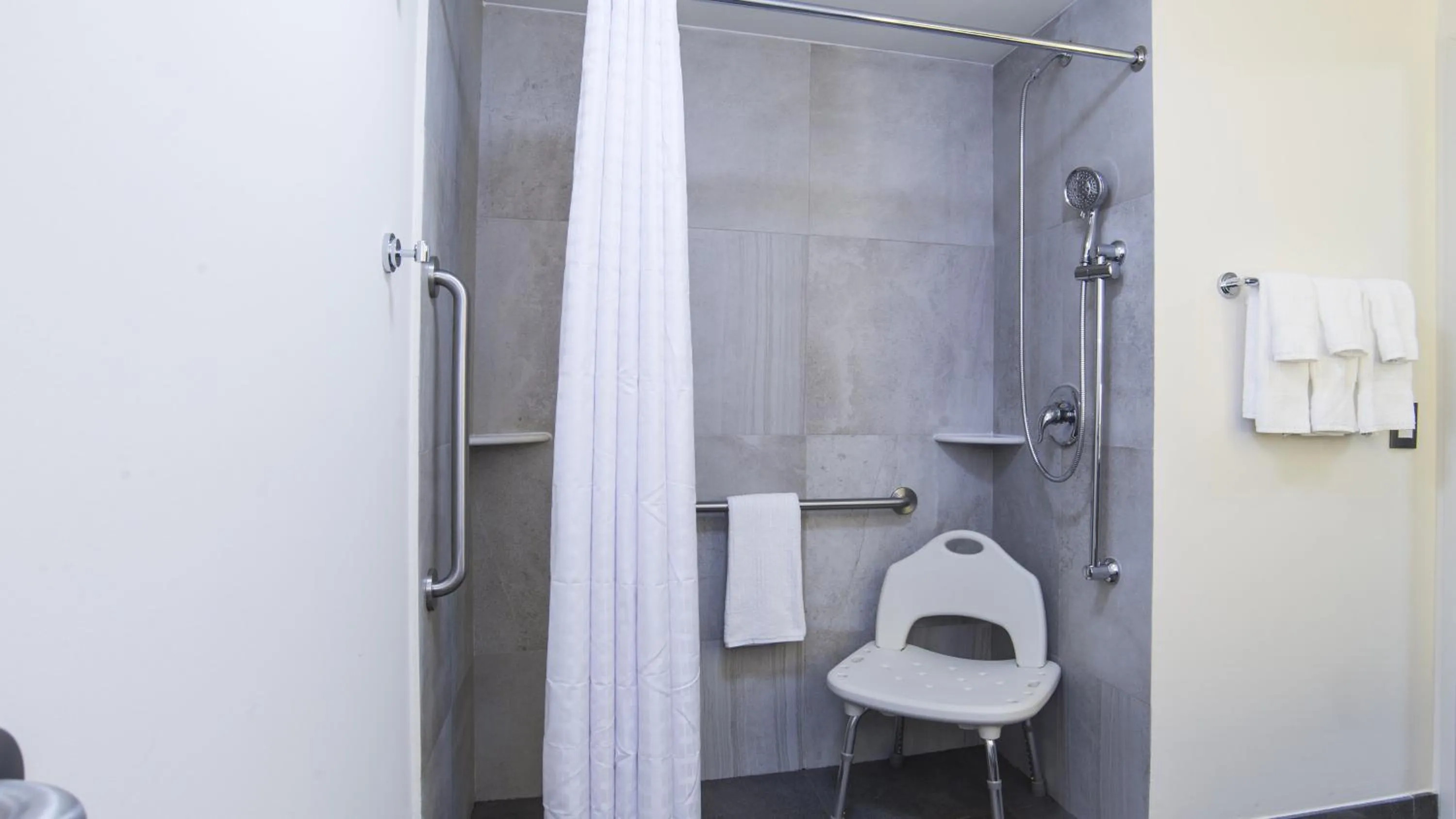 Photo of the whole room in Candlewood Suites - Celaya by IHG