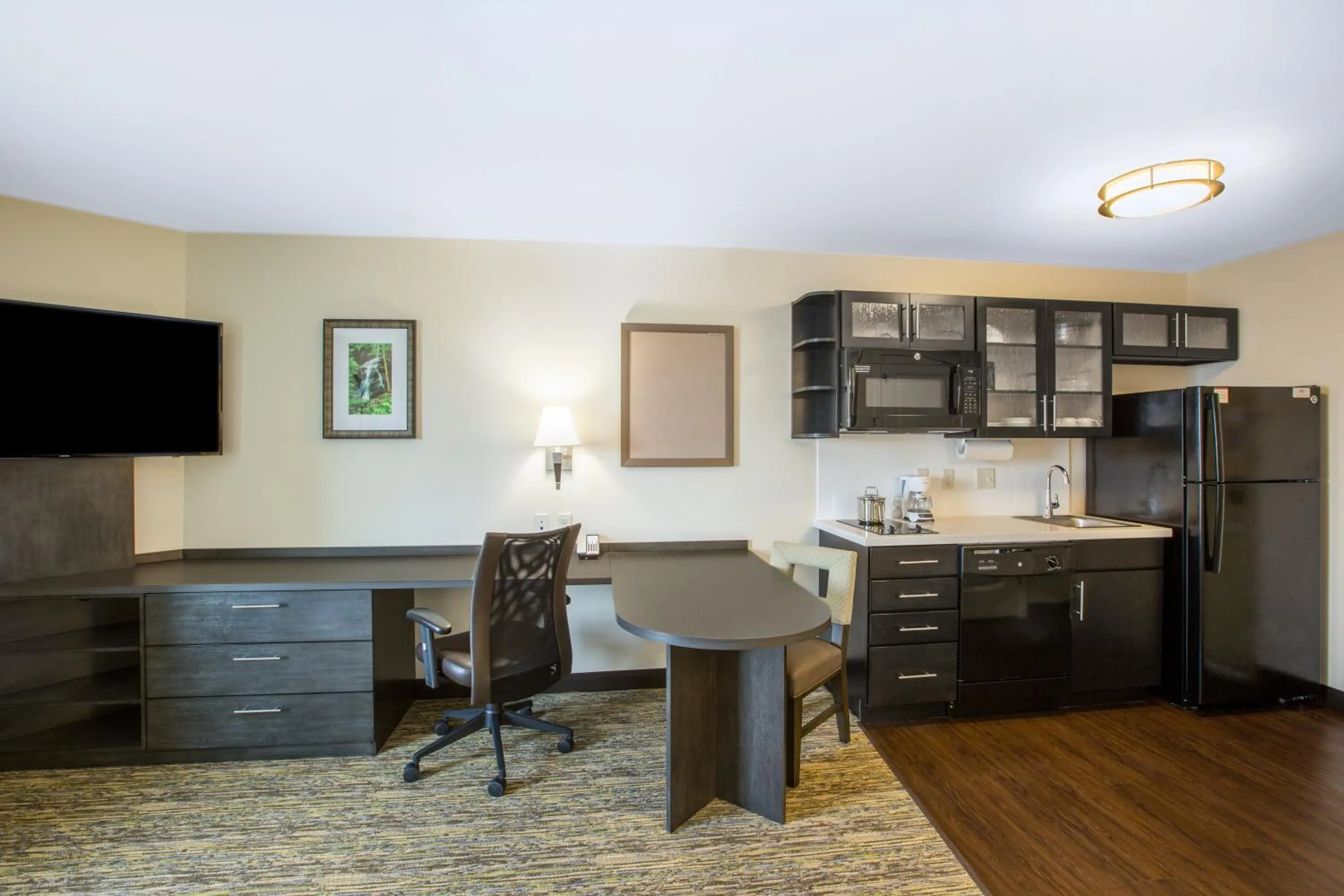 Photo of the whole room in Candlewood Suites - Omaha Millard Area by IHG