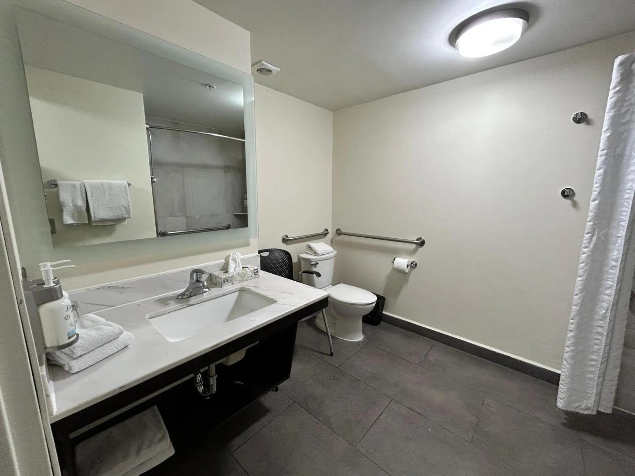 Photo of the whole room in Candlewood Suites - Queretaro Juriquilla by IHG