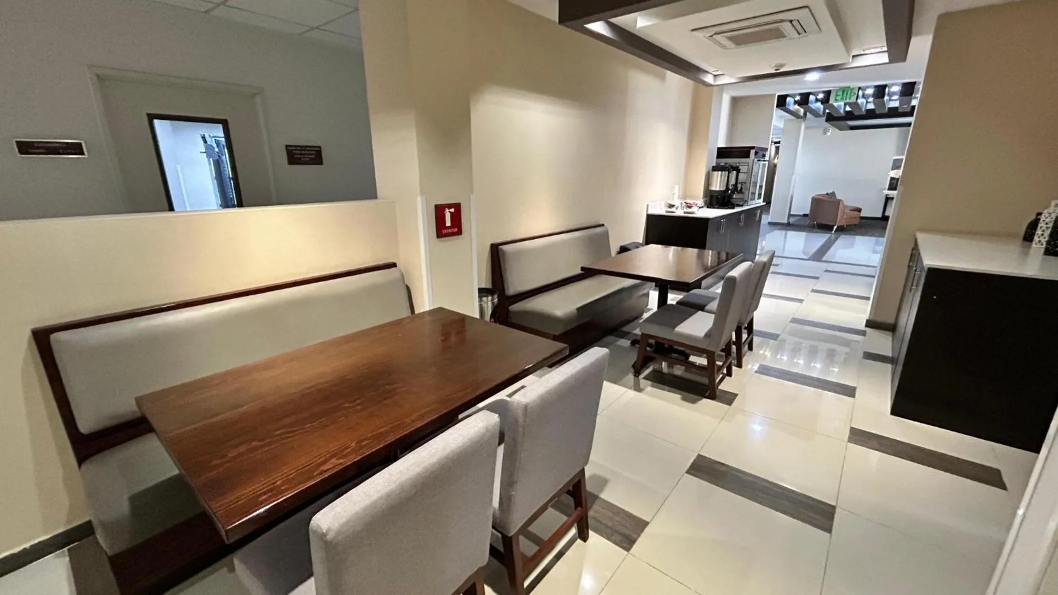 Breakfast in Candlewood Suites - Queretaro Juriquilla by IHG