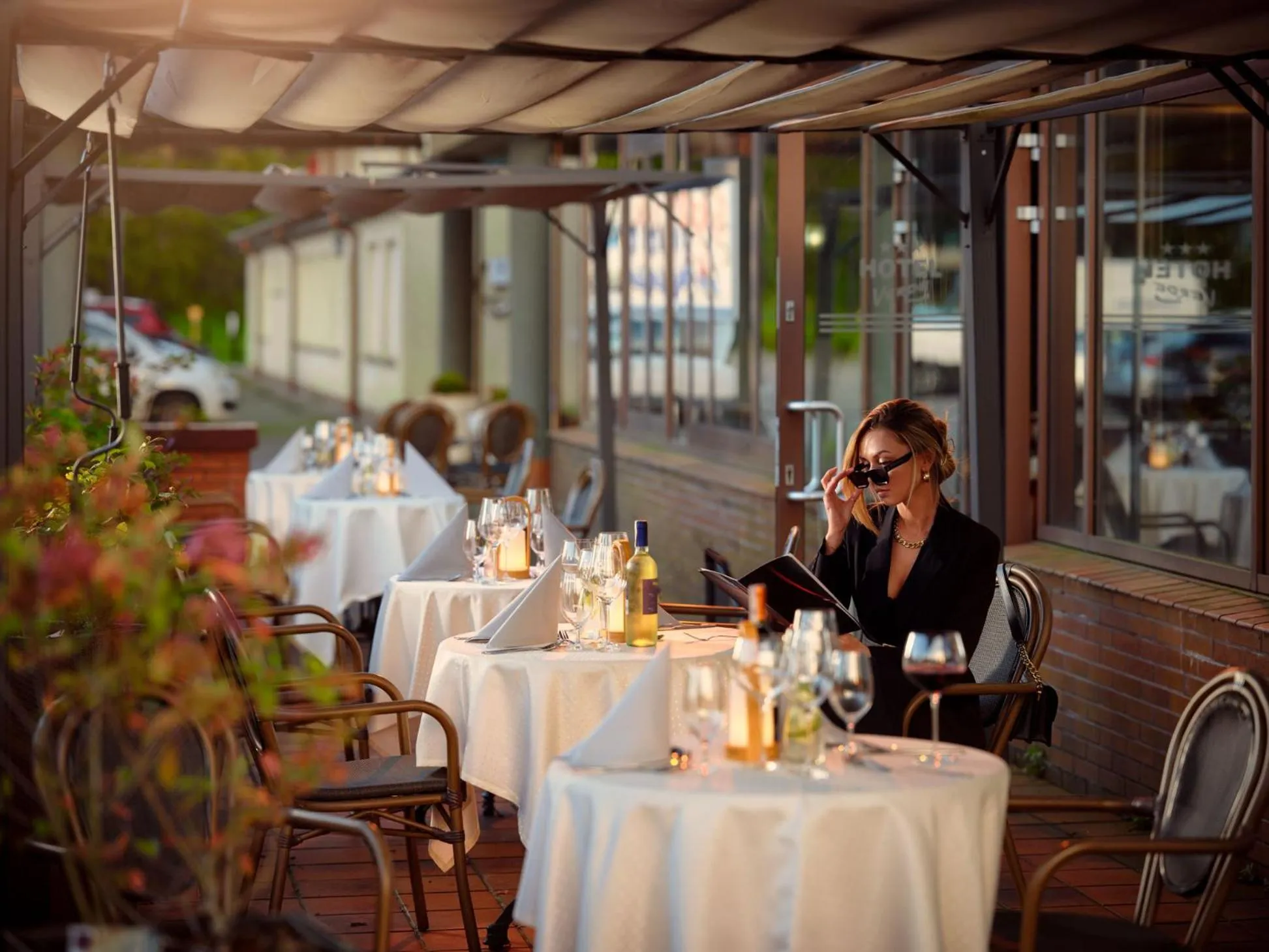 Restaurant/places to eat in Hotel Verde