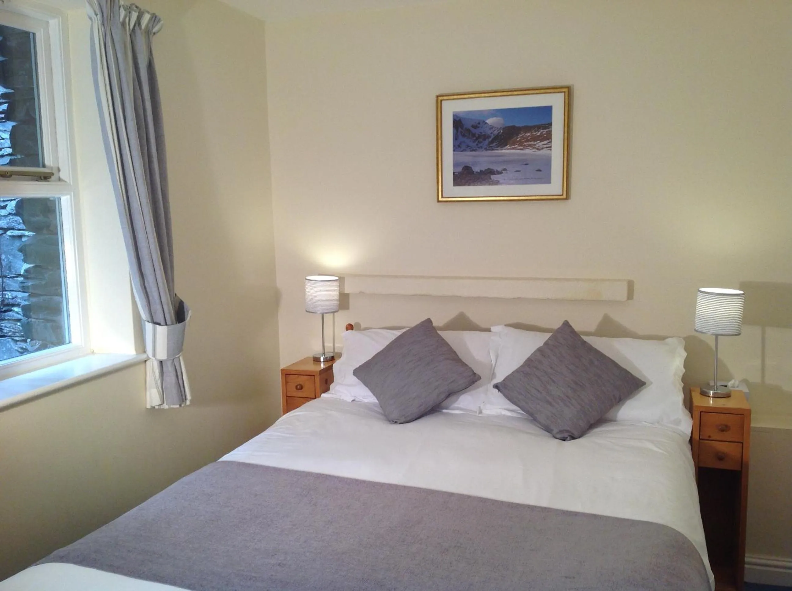 Bed in Old Water View