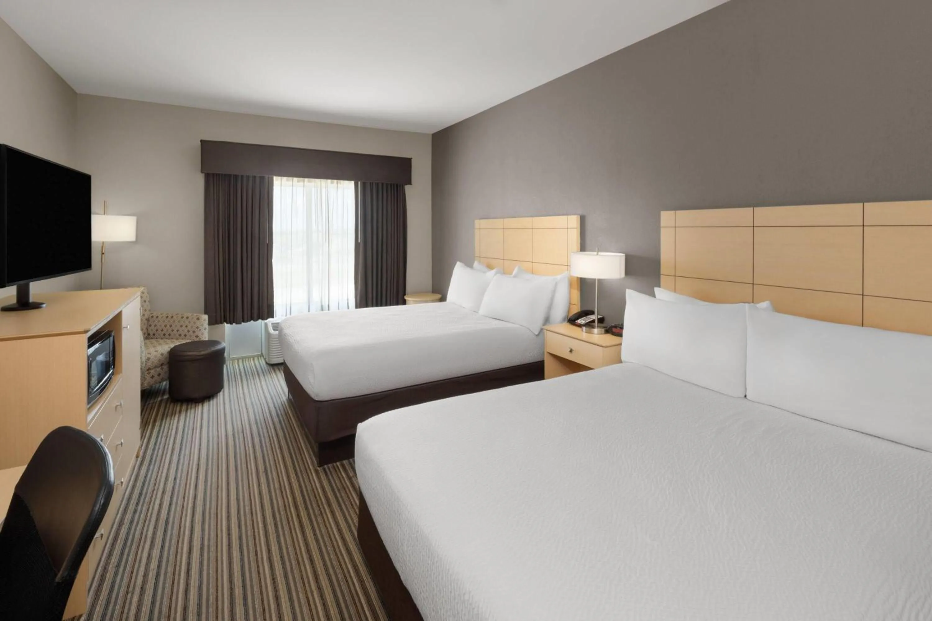 Photo of the whole room, Bed in Stone Hill Norman, Trademark Collection by Wyndham