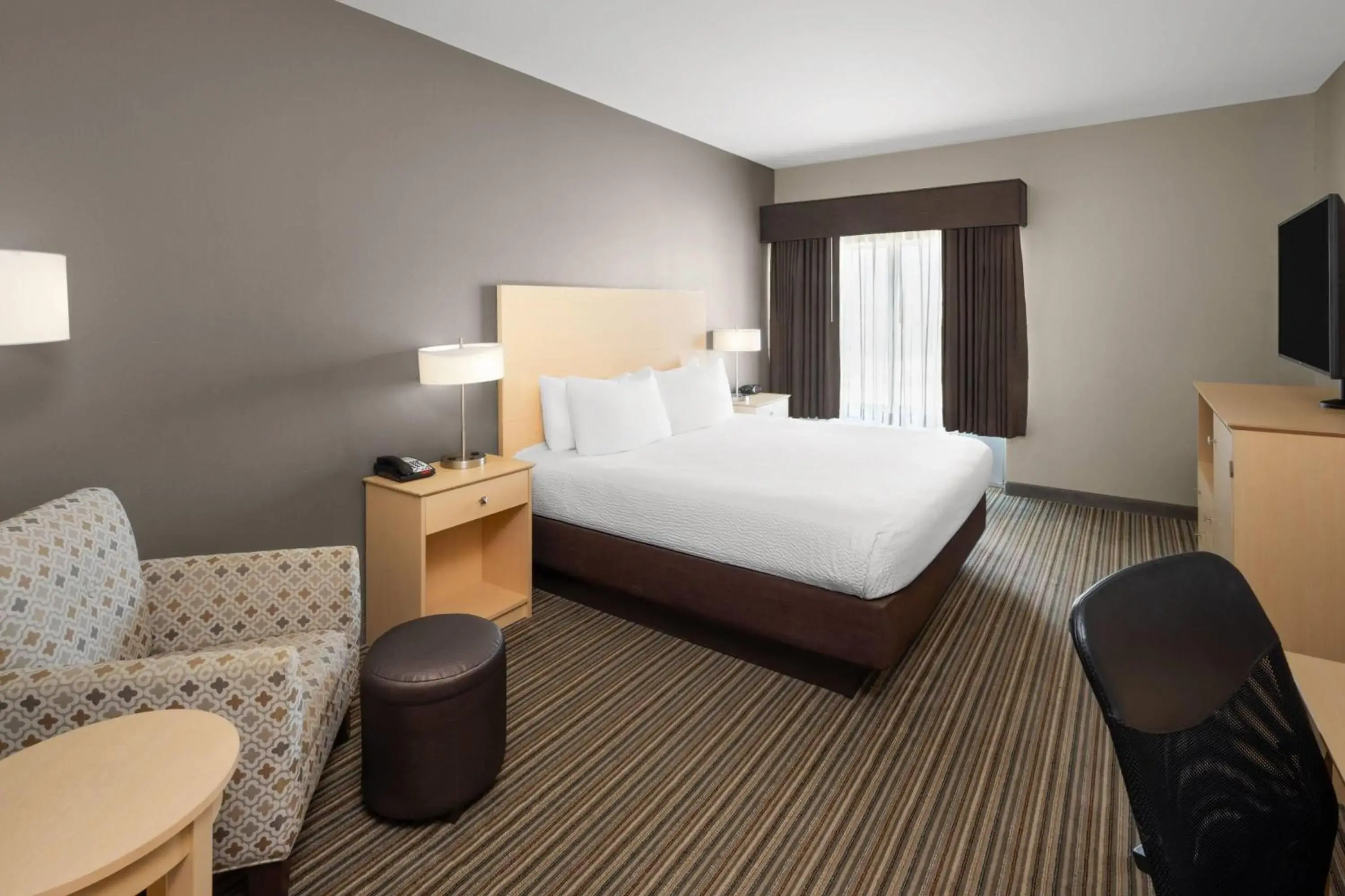 King Room - Non-Smoking in Stone Hill Norman, Trademark Collection by Wyndham King Room - Non-Smoking in Stone Hill Norman, Trademark Collection by Wyndham