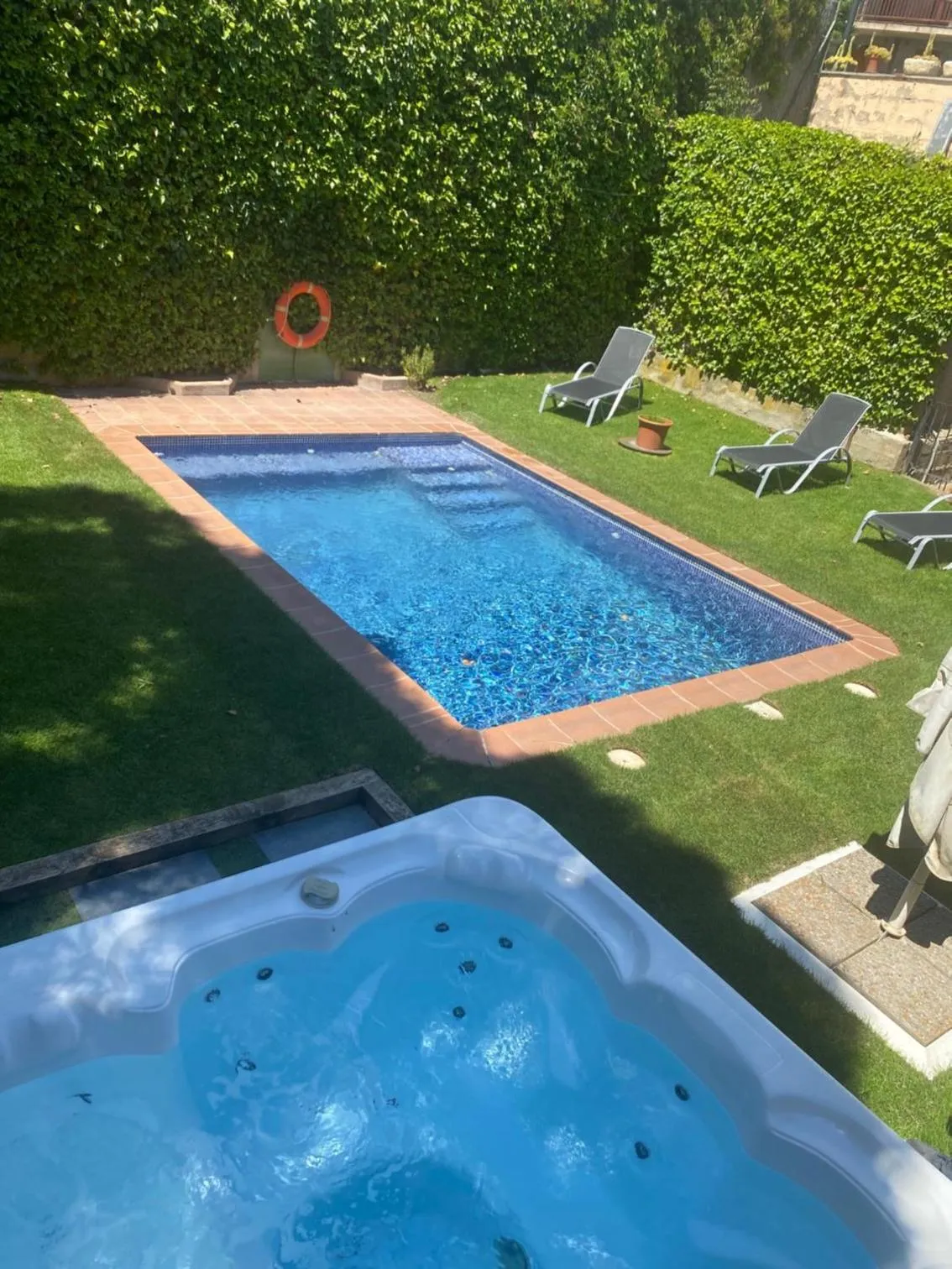 Swimming pool in Hotel Esquirol