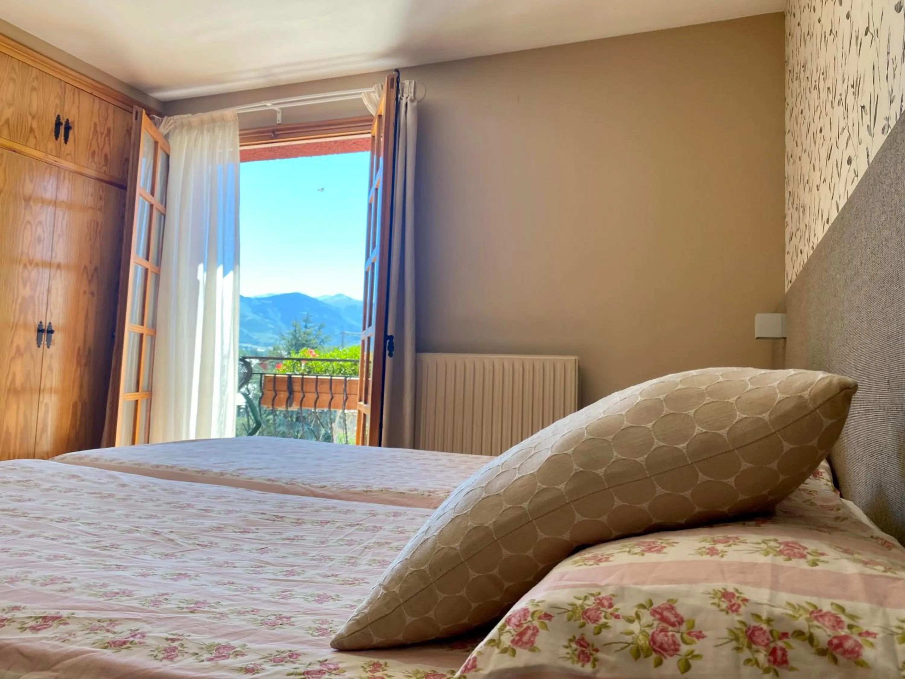 Other, Bed in Hotel Esquirol