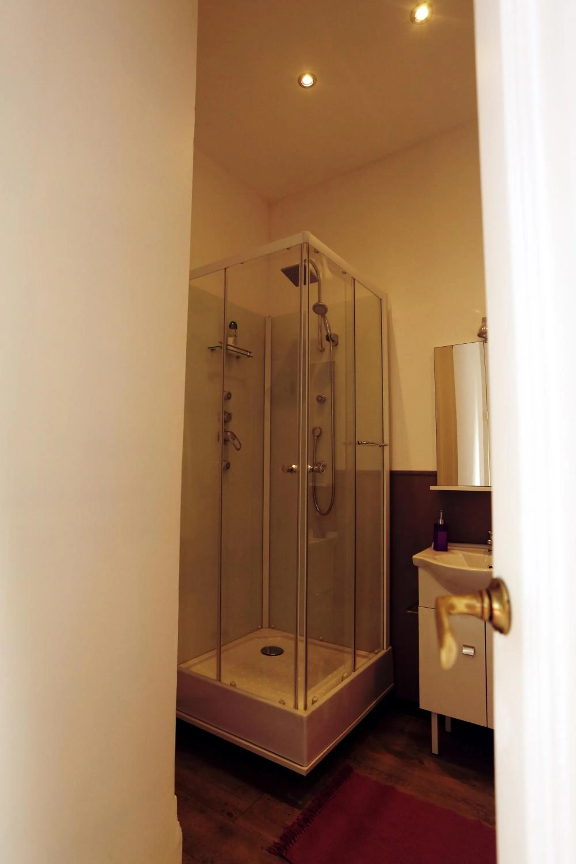 Bathroom in Rest and Go