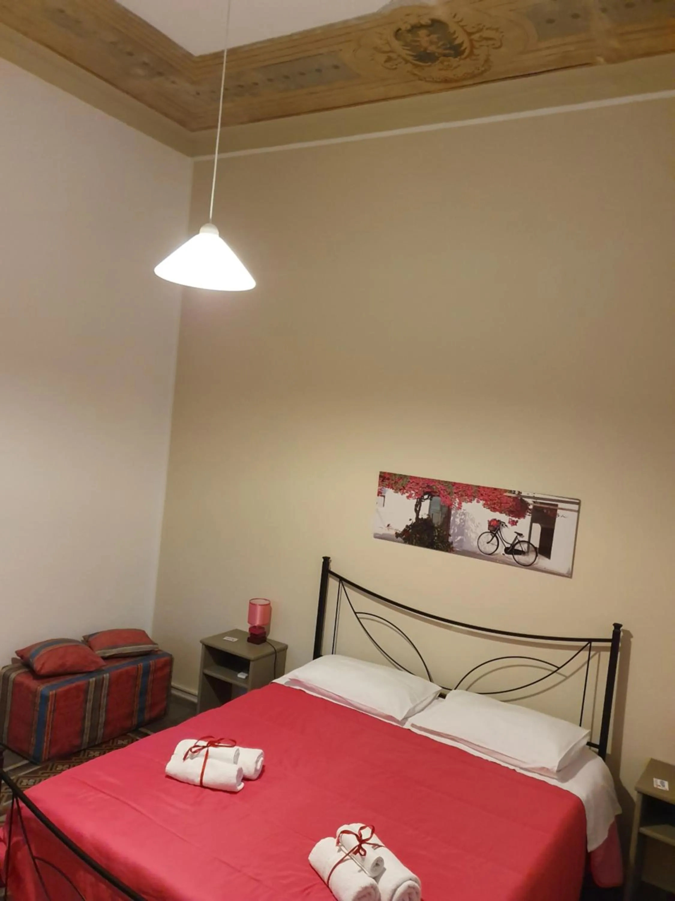 Bedroom, Bed in Rest and Go