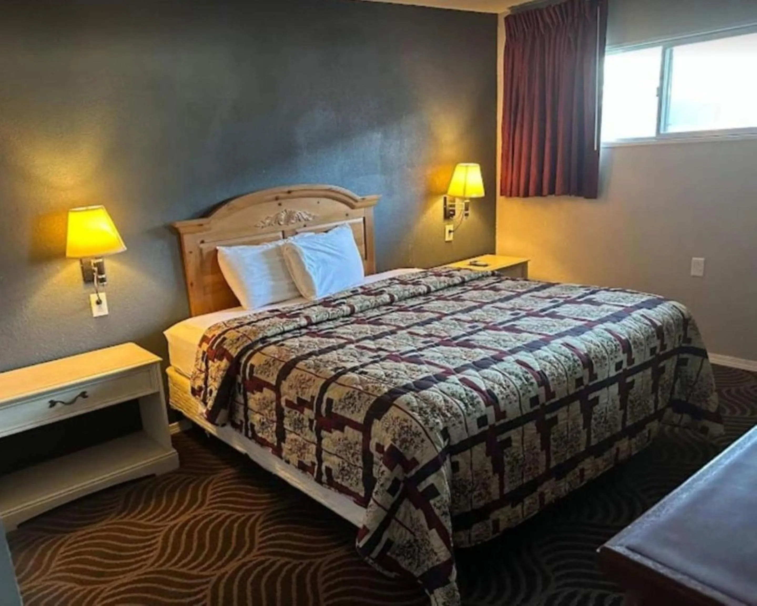 Bedroom, Bed in Love Hotels Western Holiday by OYO at Harlan Lake NE