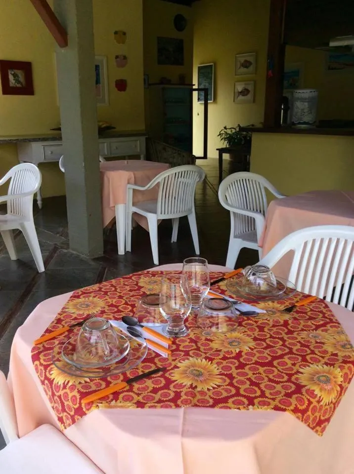 Lounge or bar in Pousada Refugio Port Sahy