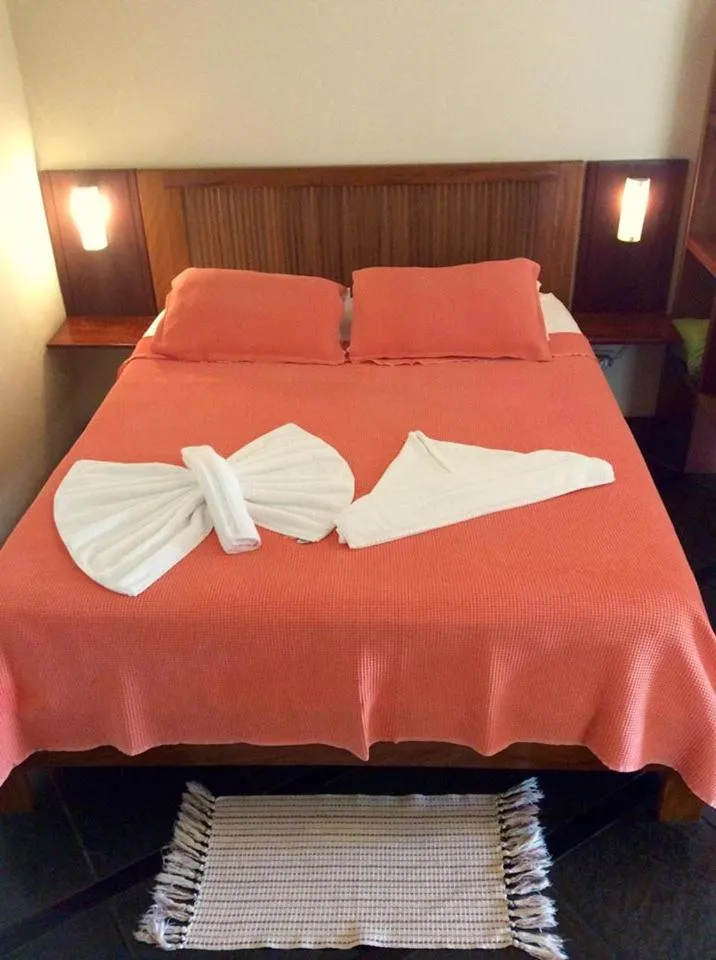 Decorative detail, Bed in Pousada Refugio Port Sahy