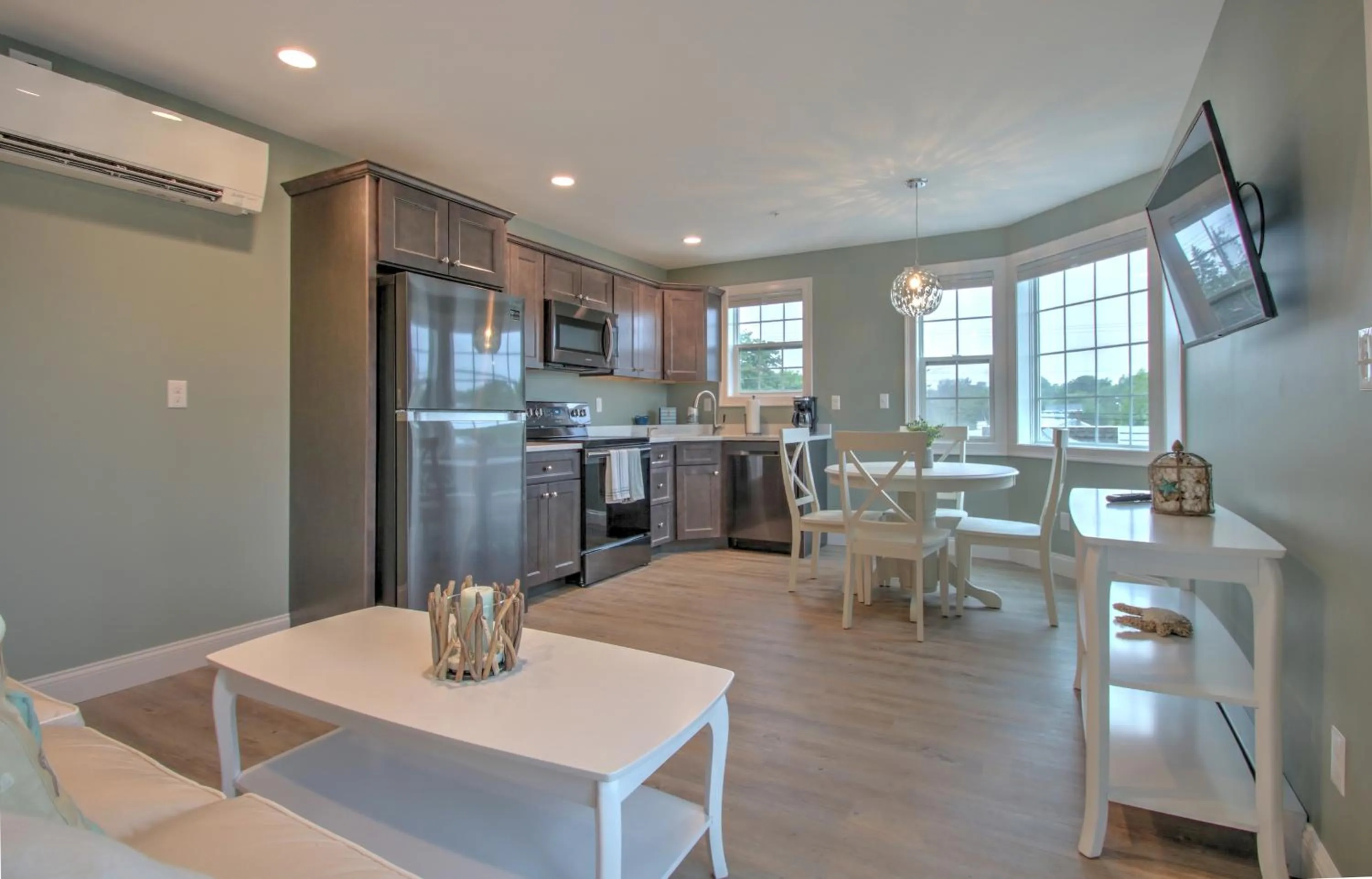 Kitchen or kitchenette in Atlantic Ocean Suites