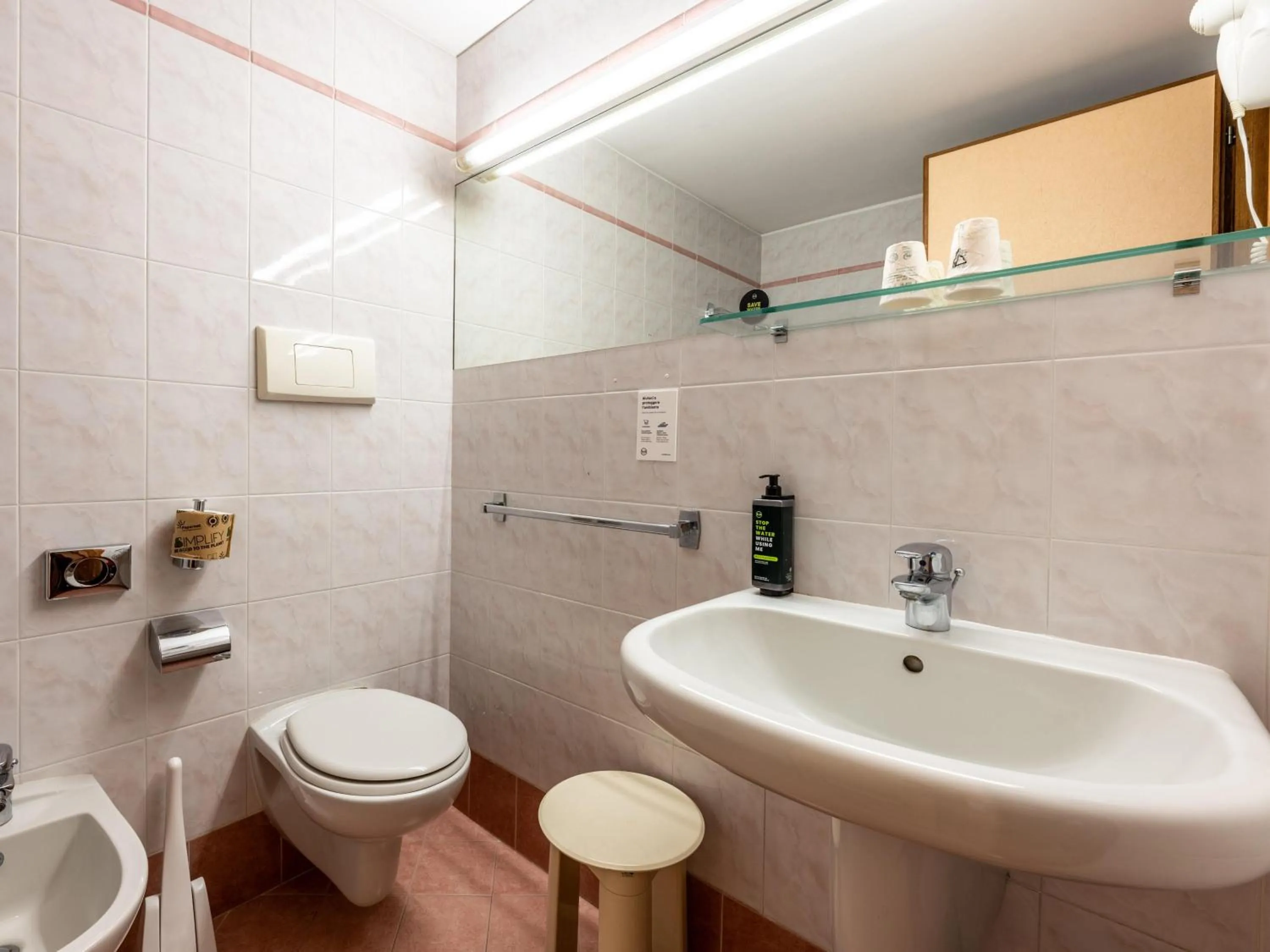 Bathroom in B&B Hotel Borgaro Torinese