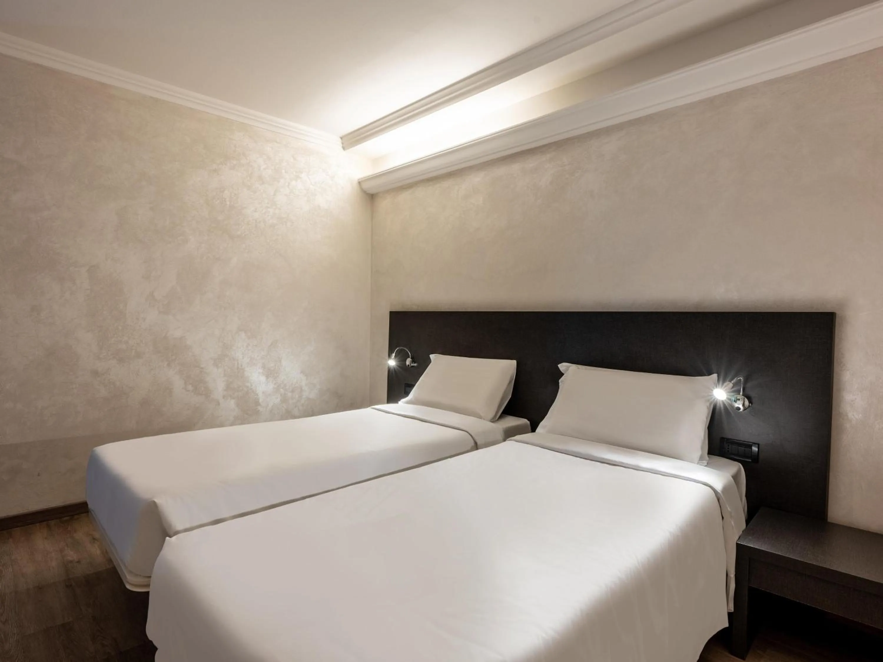 Photo of the whole room, Bed in B&B Hotel Borgaro Torinese