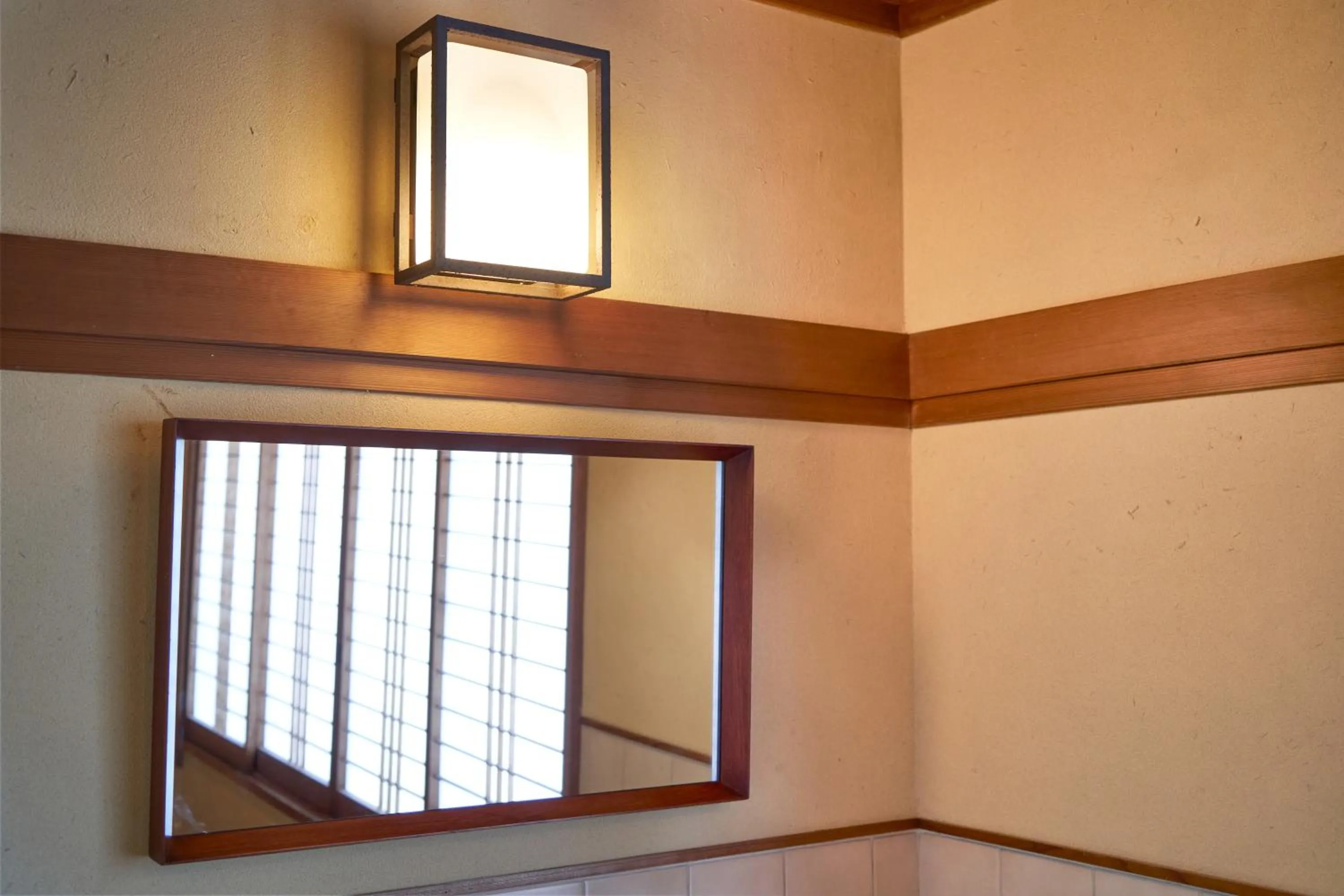 Decorative detail in Ryokan Plum