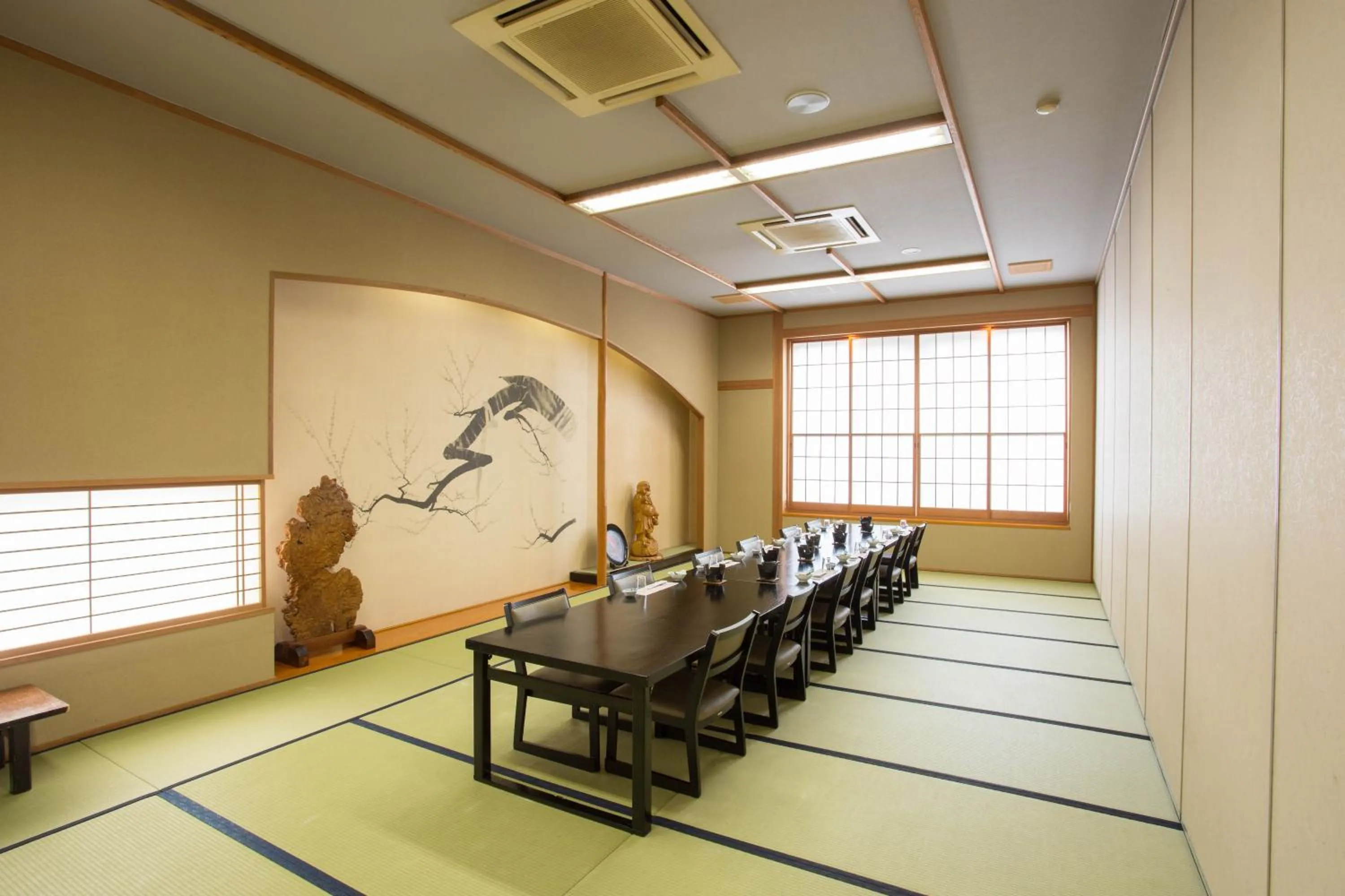 Area and facilities in Hotel Heian