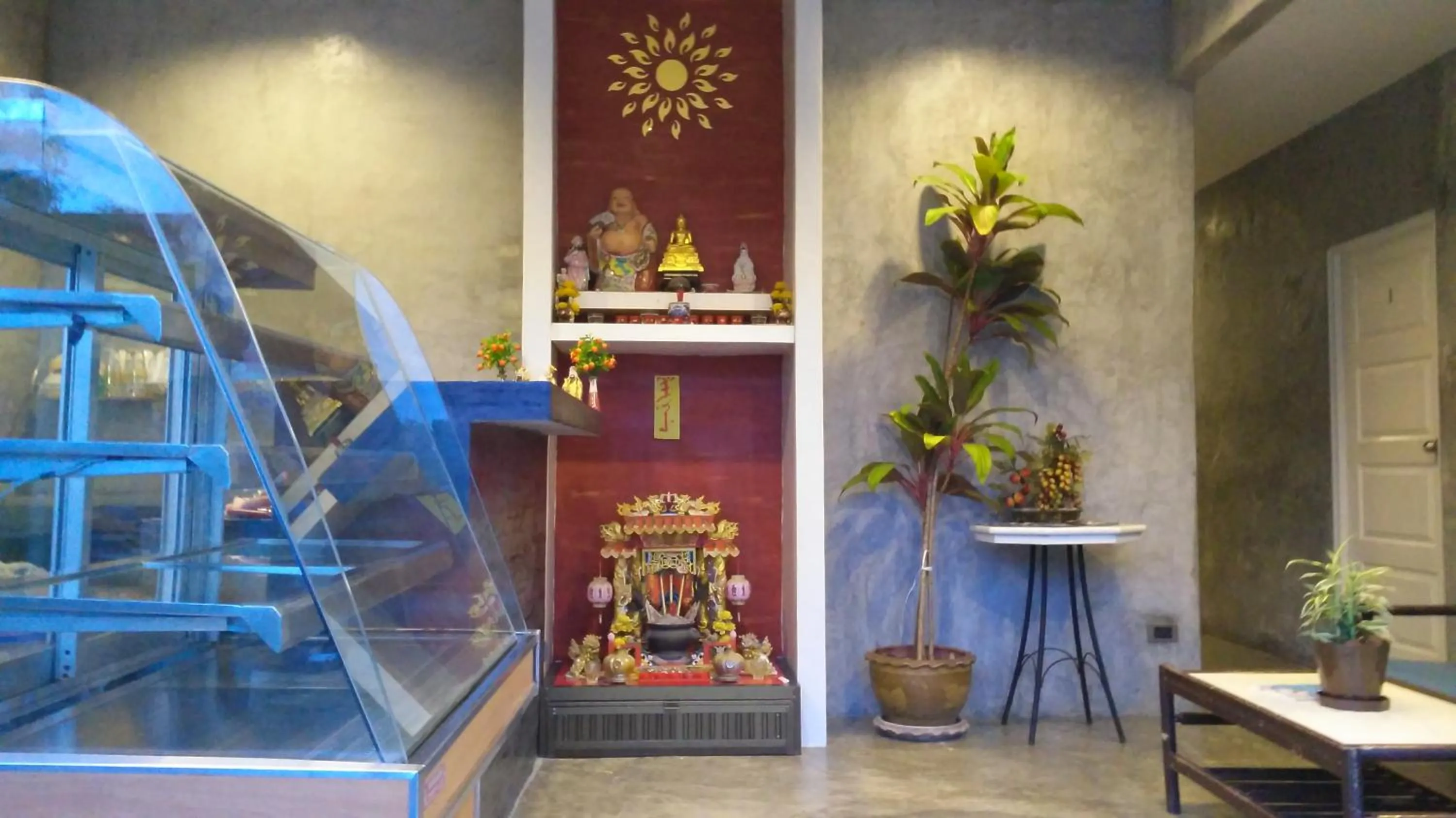 Restaurant/places to eat in La Chambre Boutique @ Ko Lanta