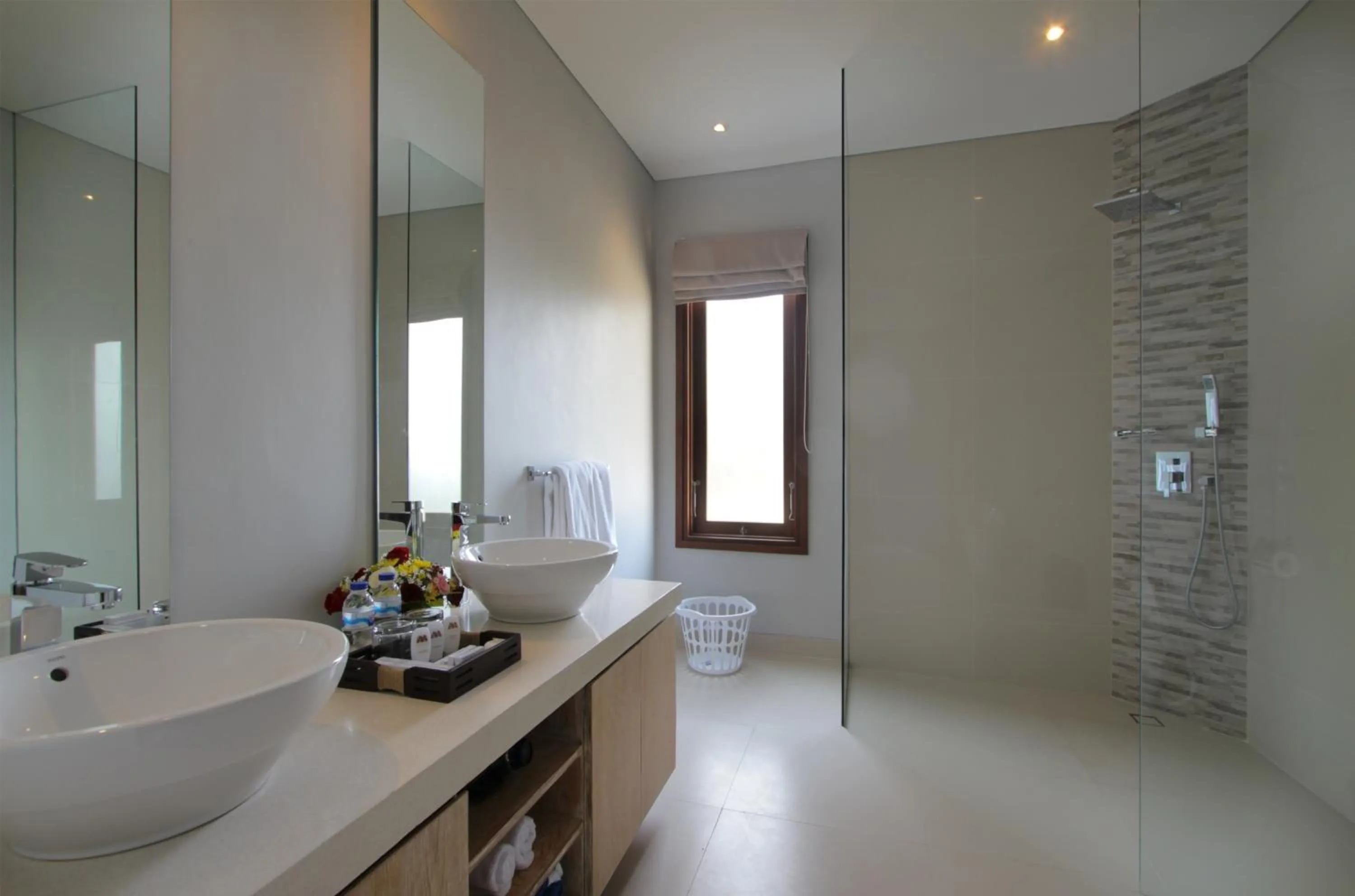 Day in The Murdha Villa