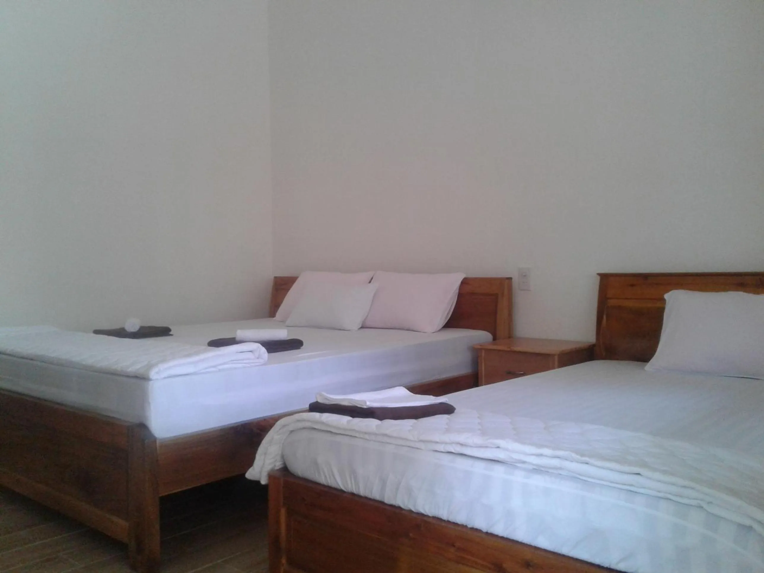 Bedroom, Bed in Nhat Huy Bungalow Phu Quoc