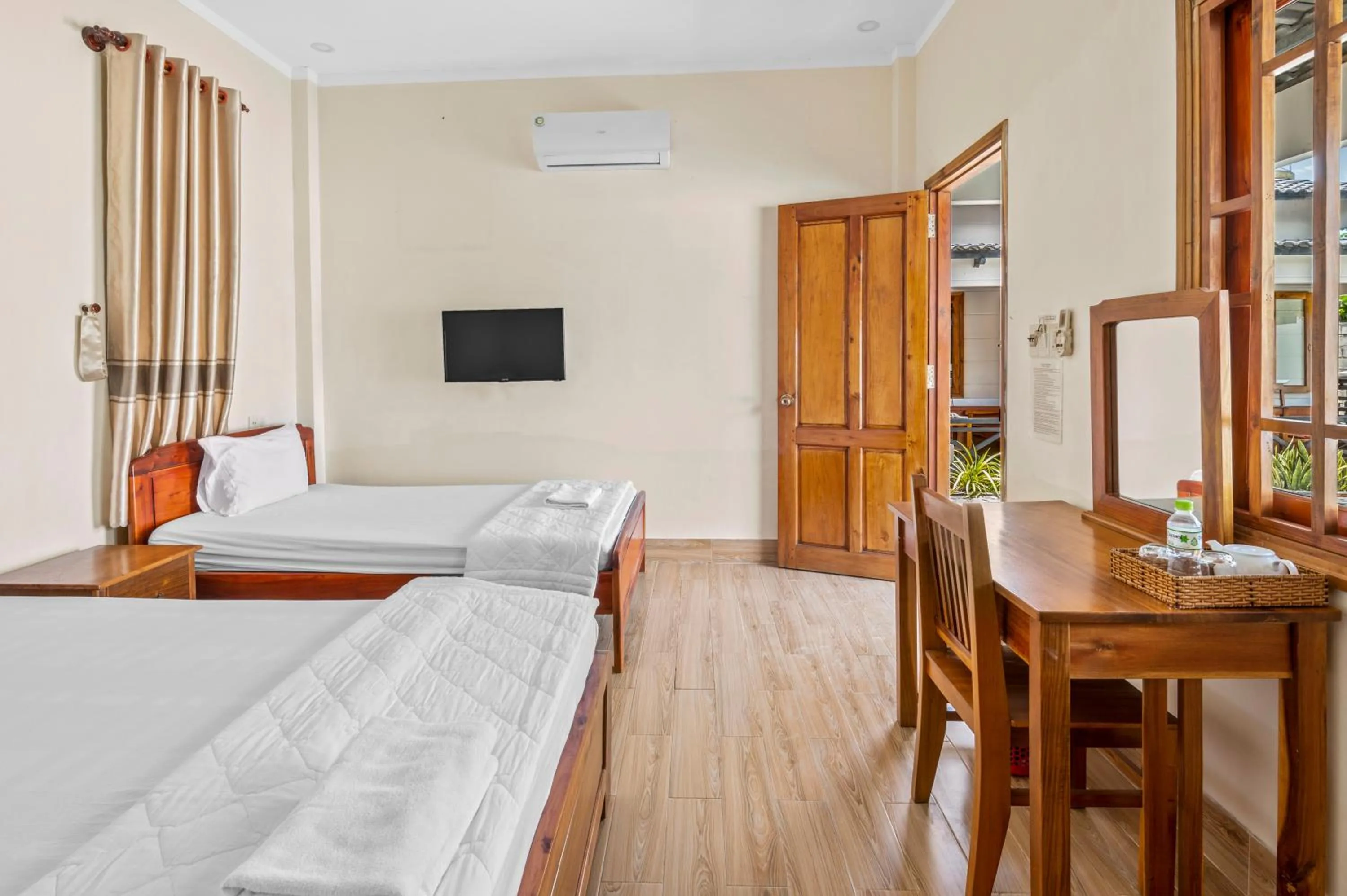 Bed in Nhat Huy Bungalow Phu Quoc