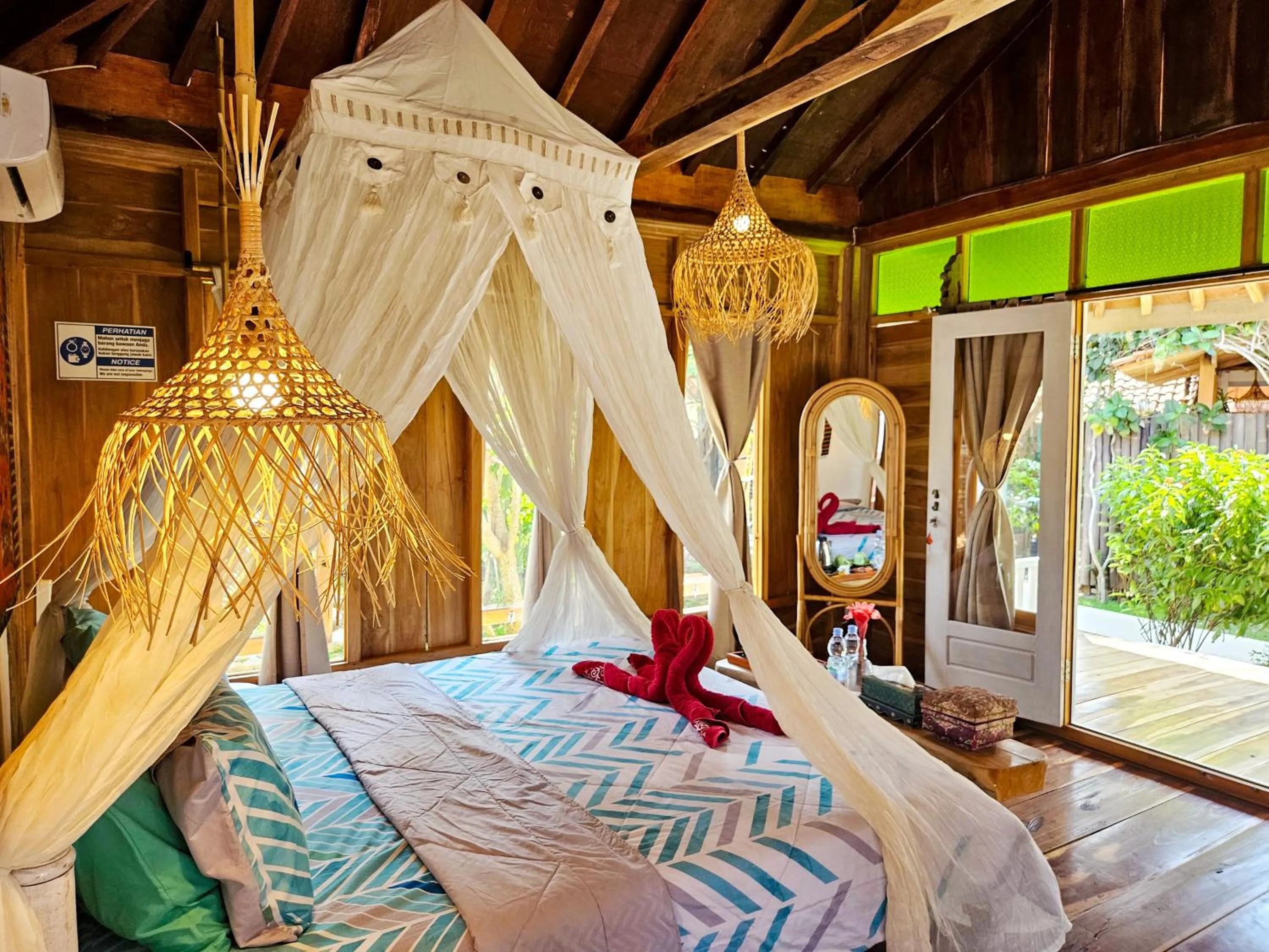 Bedroom, Bed in Janur Bungalow