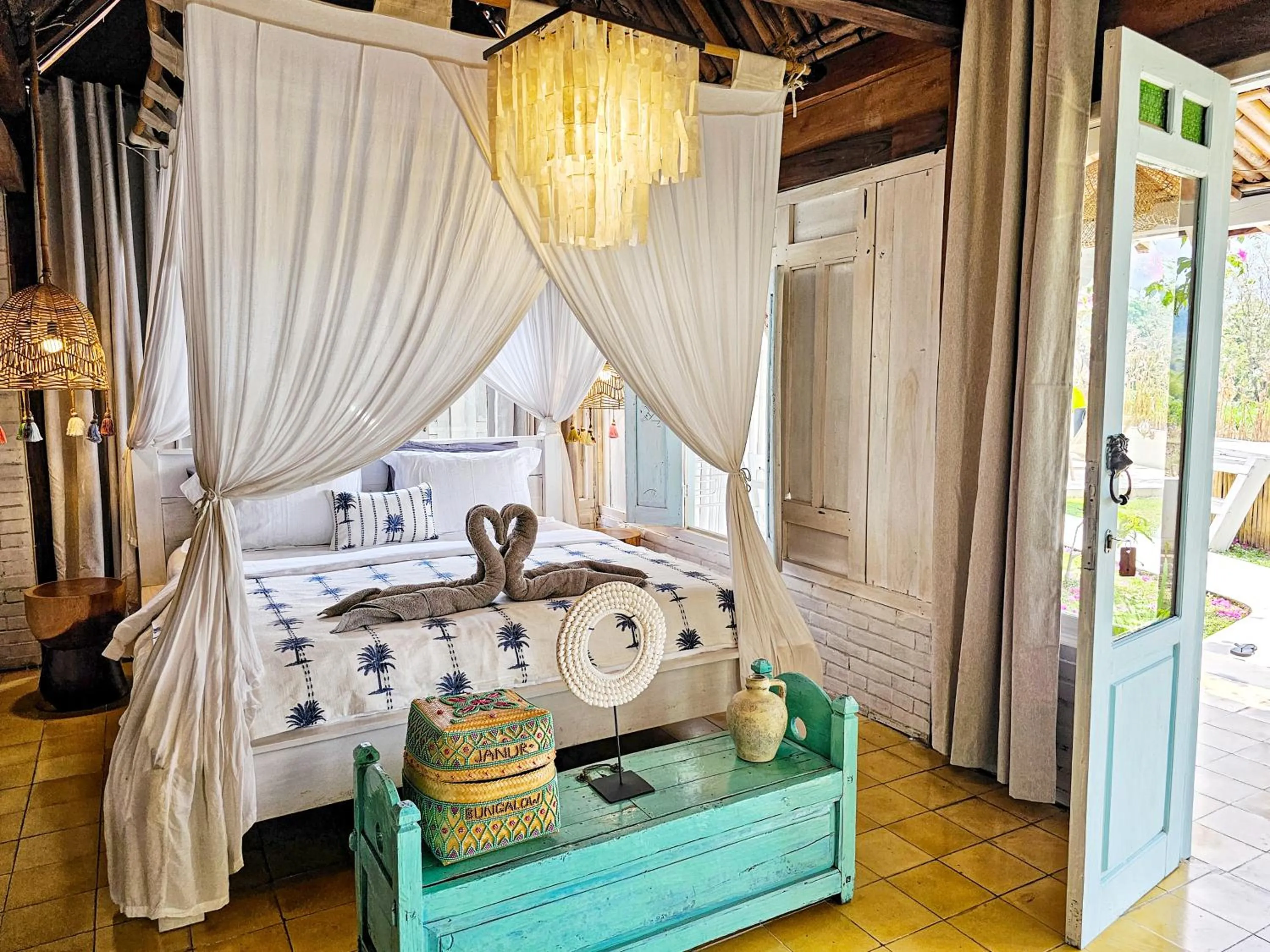 Bed in Janur Bungalow