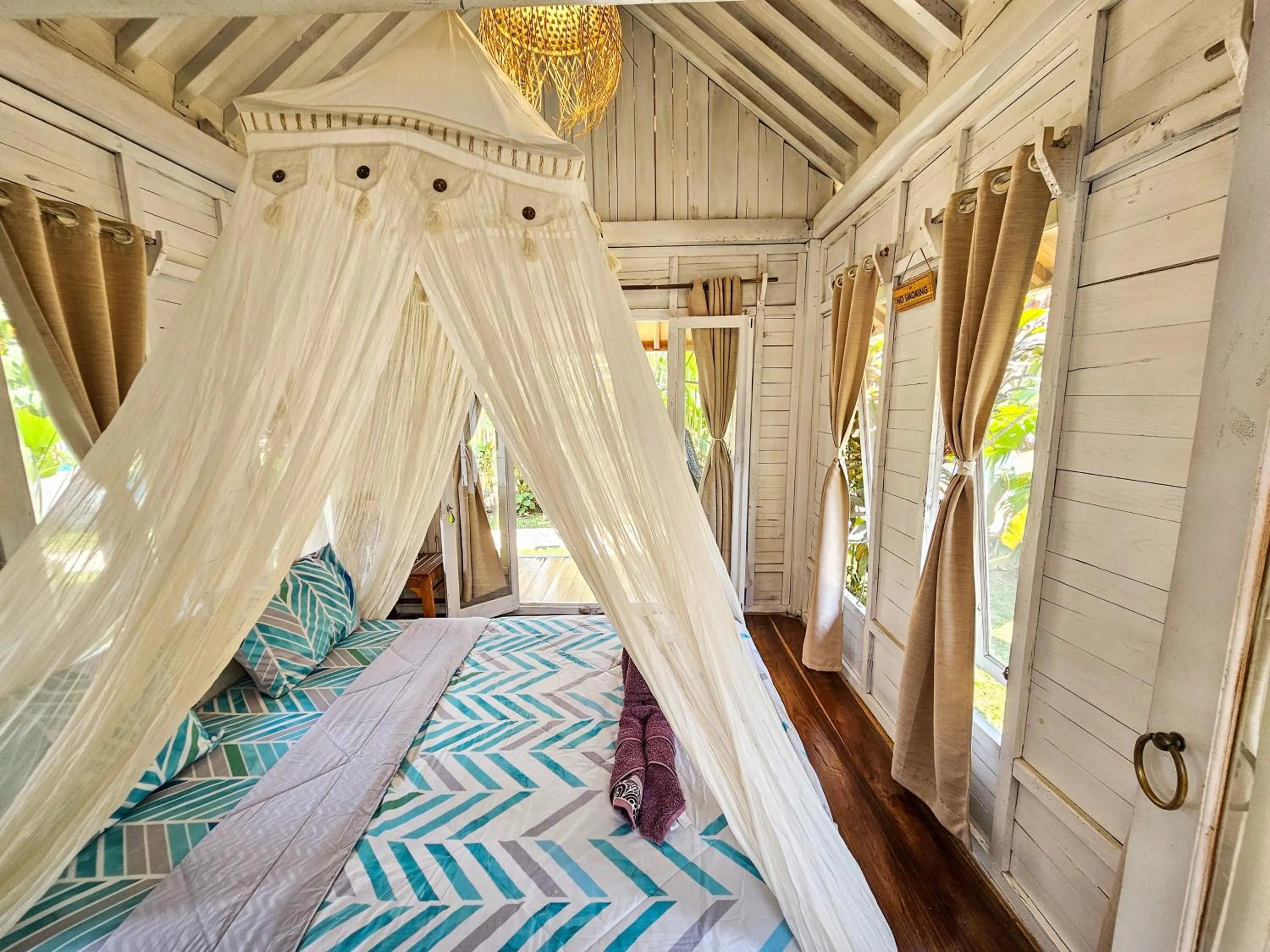 Bedroom, Bed in Janur Bungalow