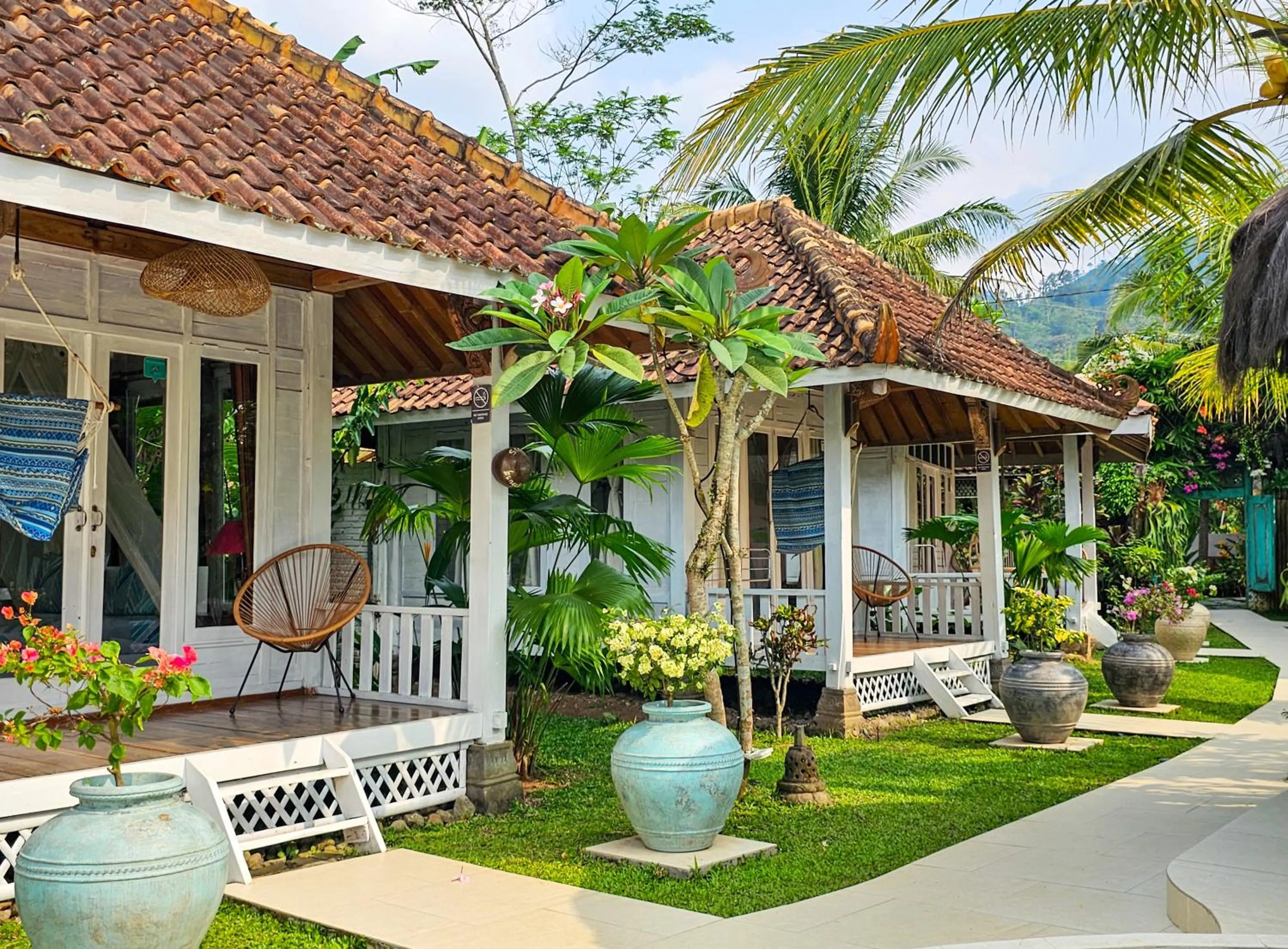 Garden view in Janur Bungalow