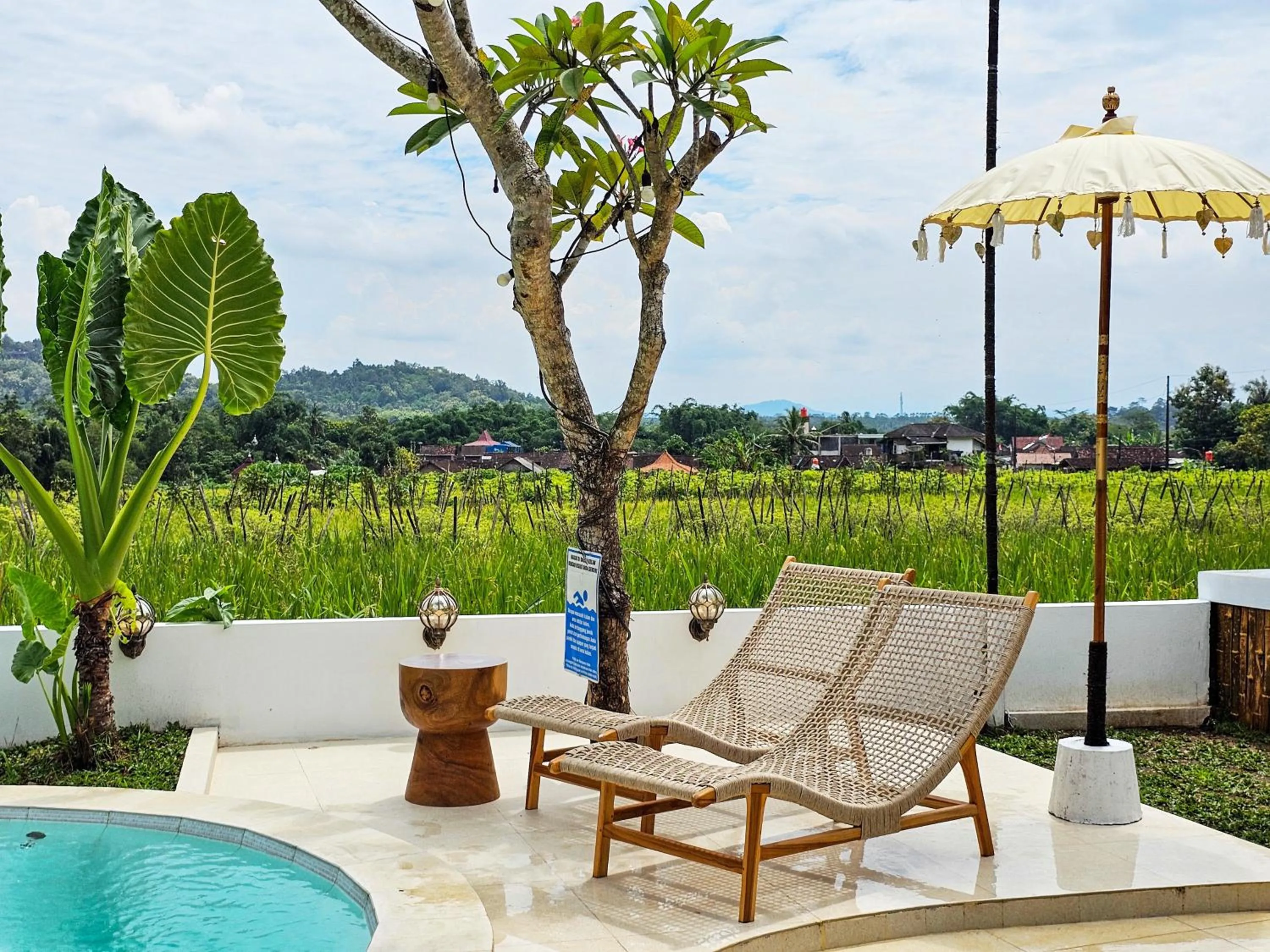 Pool view in Janur Bungalow
