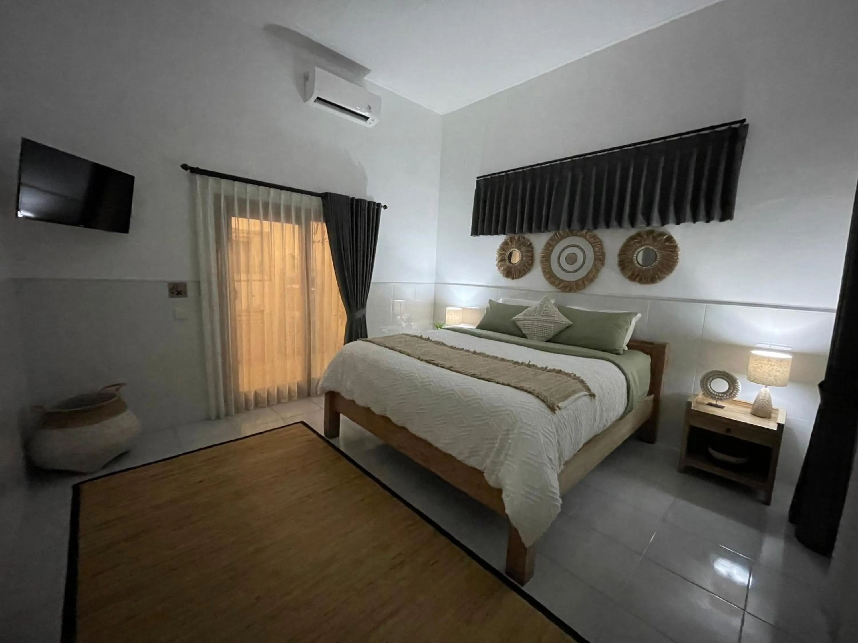 Bedroom, Bed in Pennylane Villa