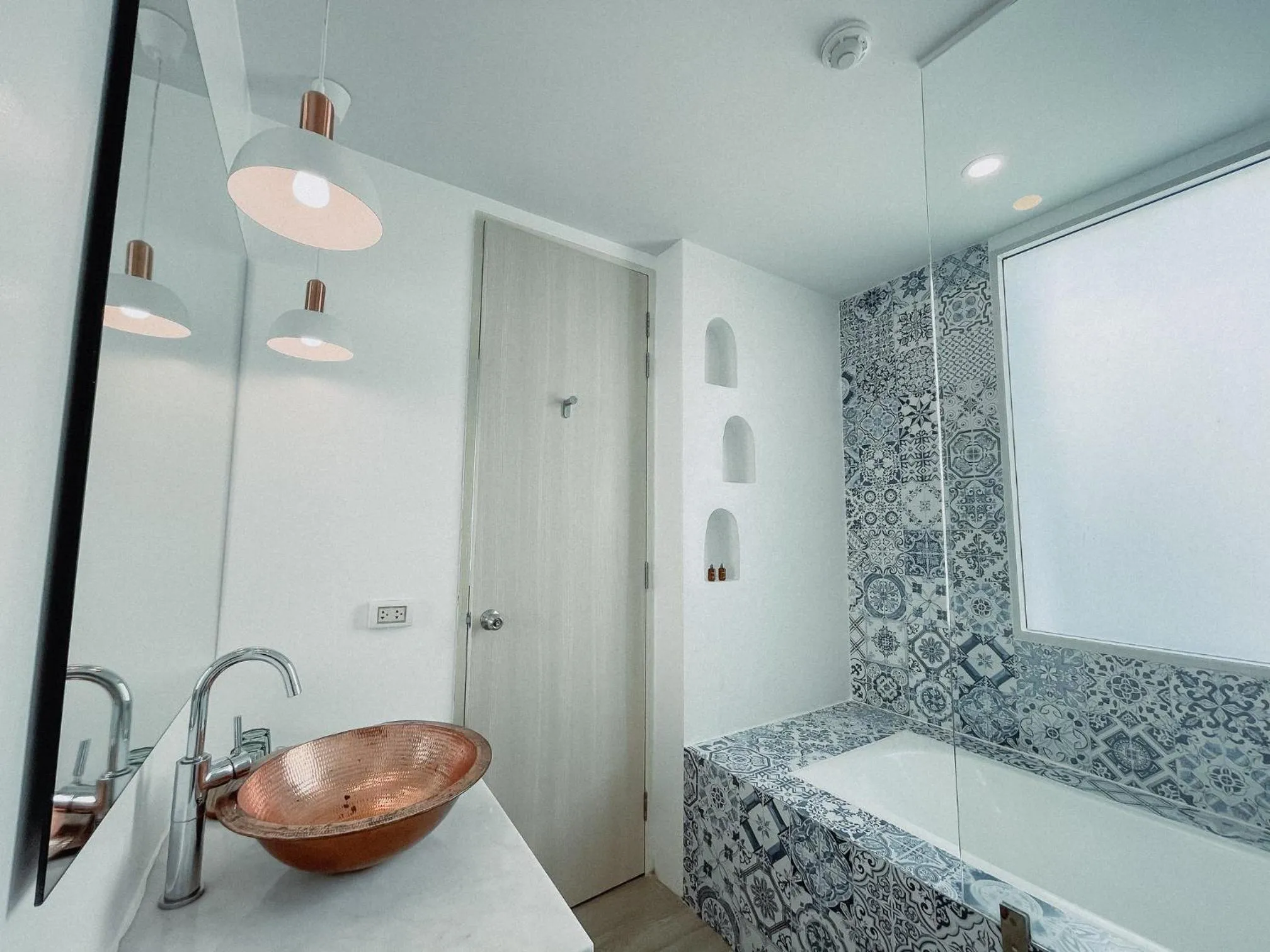 Shower in Costa Village Bangsaray