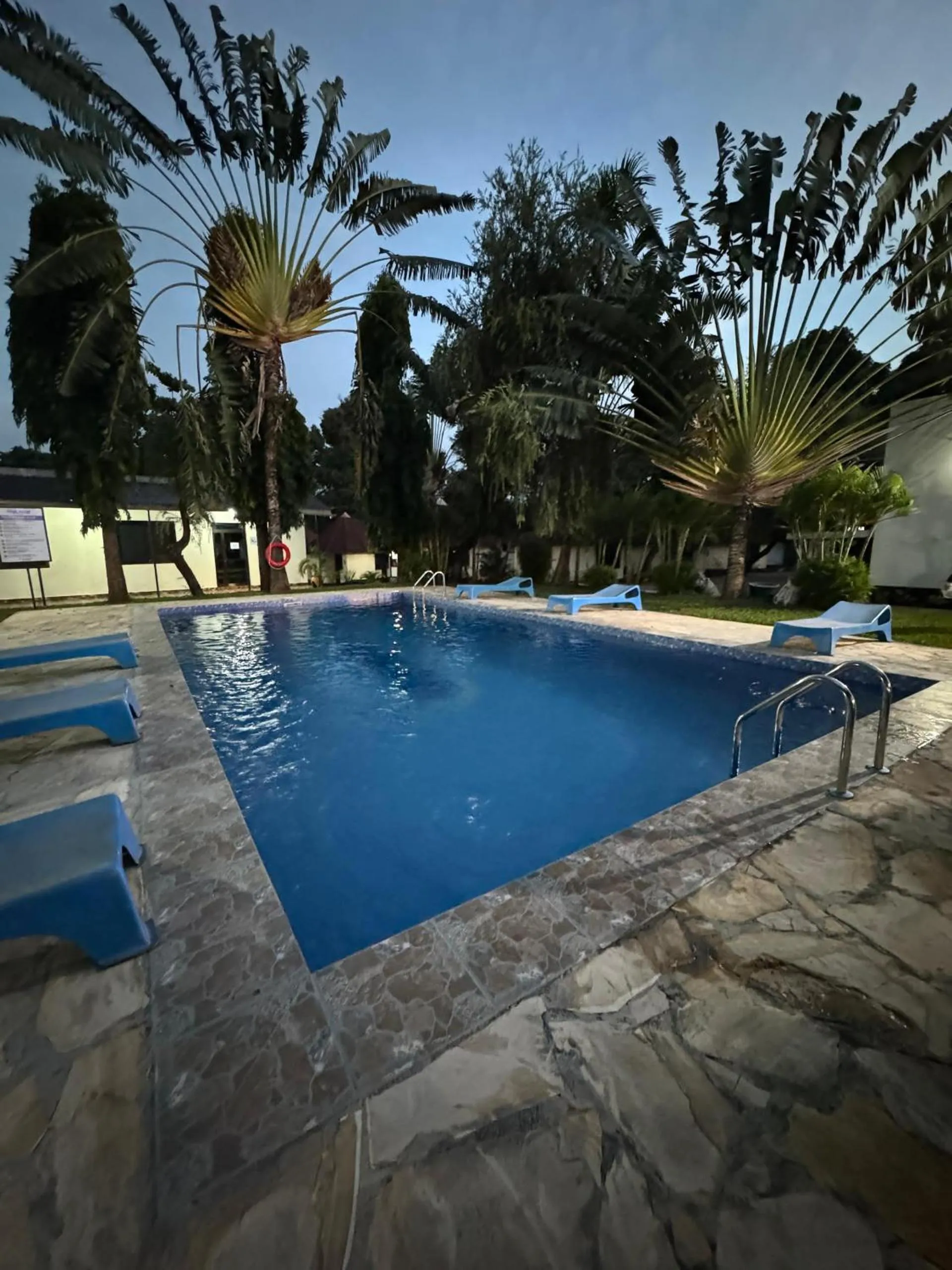 Swimming pool in Keys Hotel