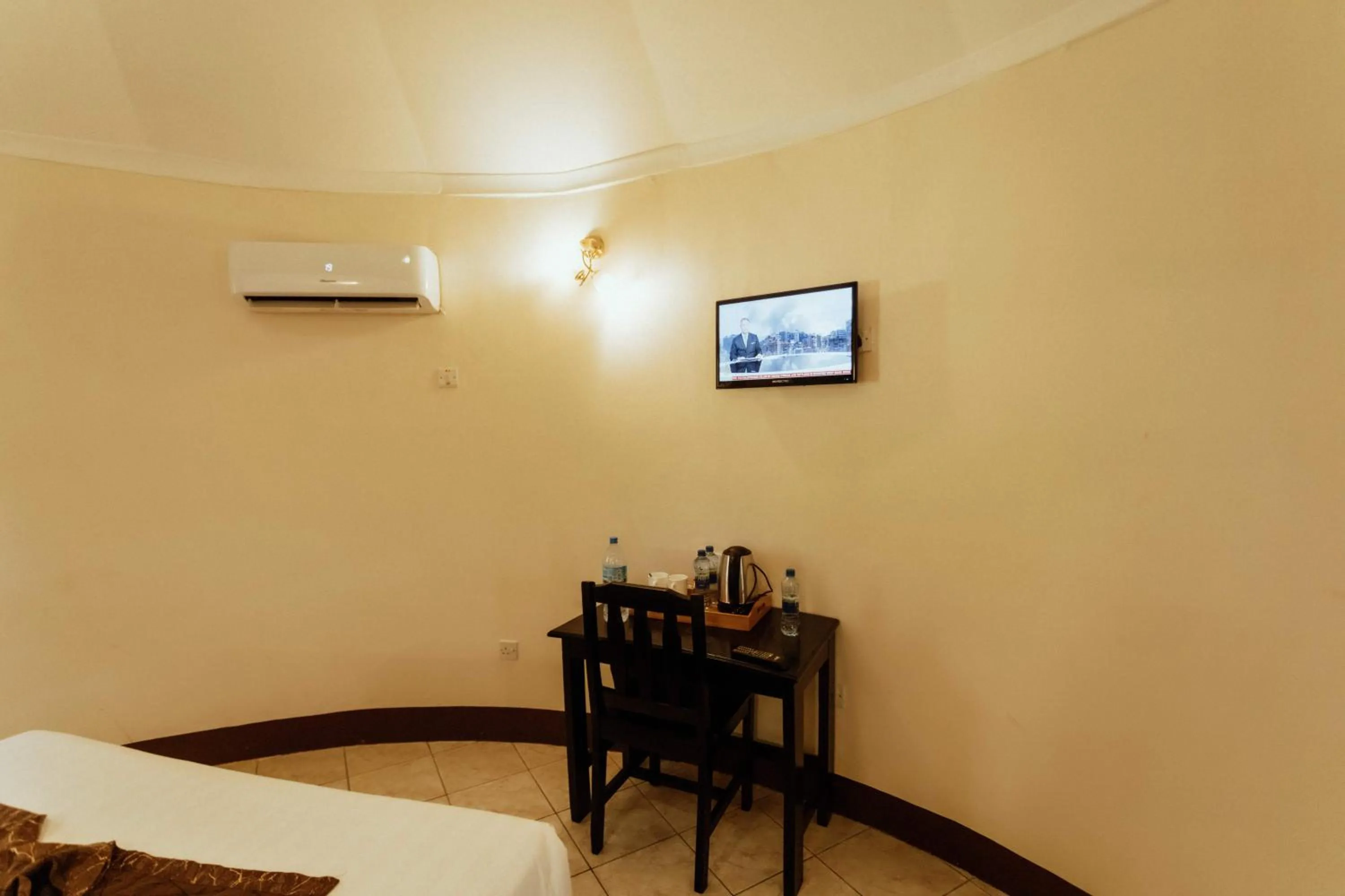 TV and multimedia in Keys Hotel