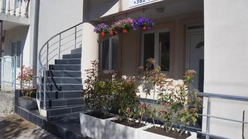 Apartments Lora
