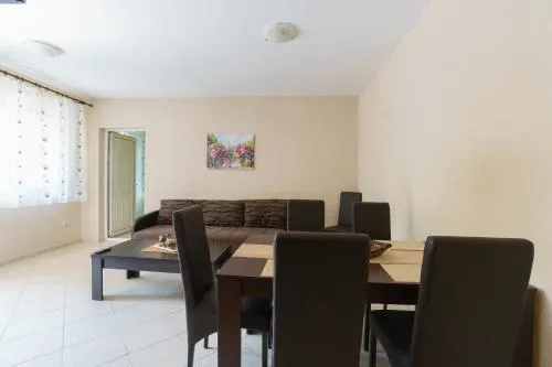 Apartments Lora