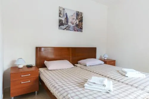 Apartments Lora