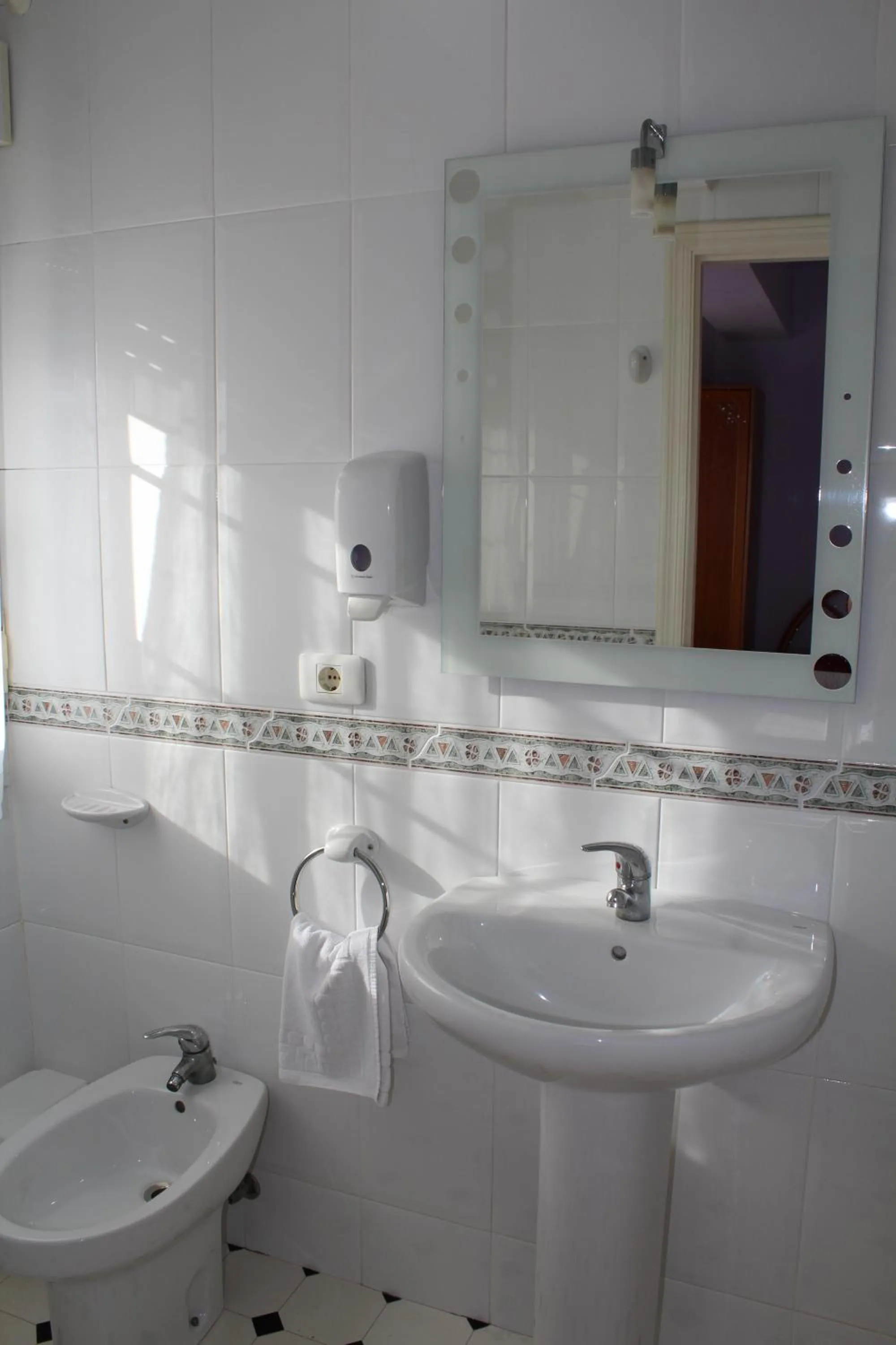 Bathroom in Hostal Buenavista