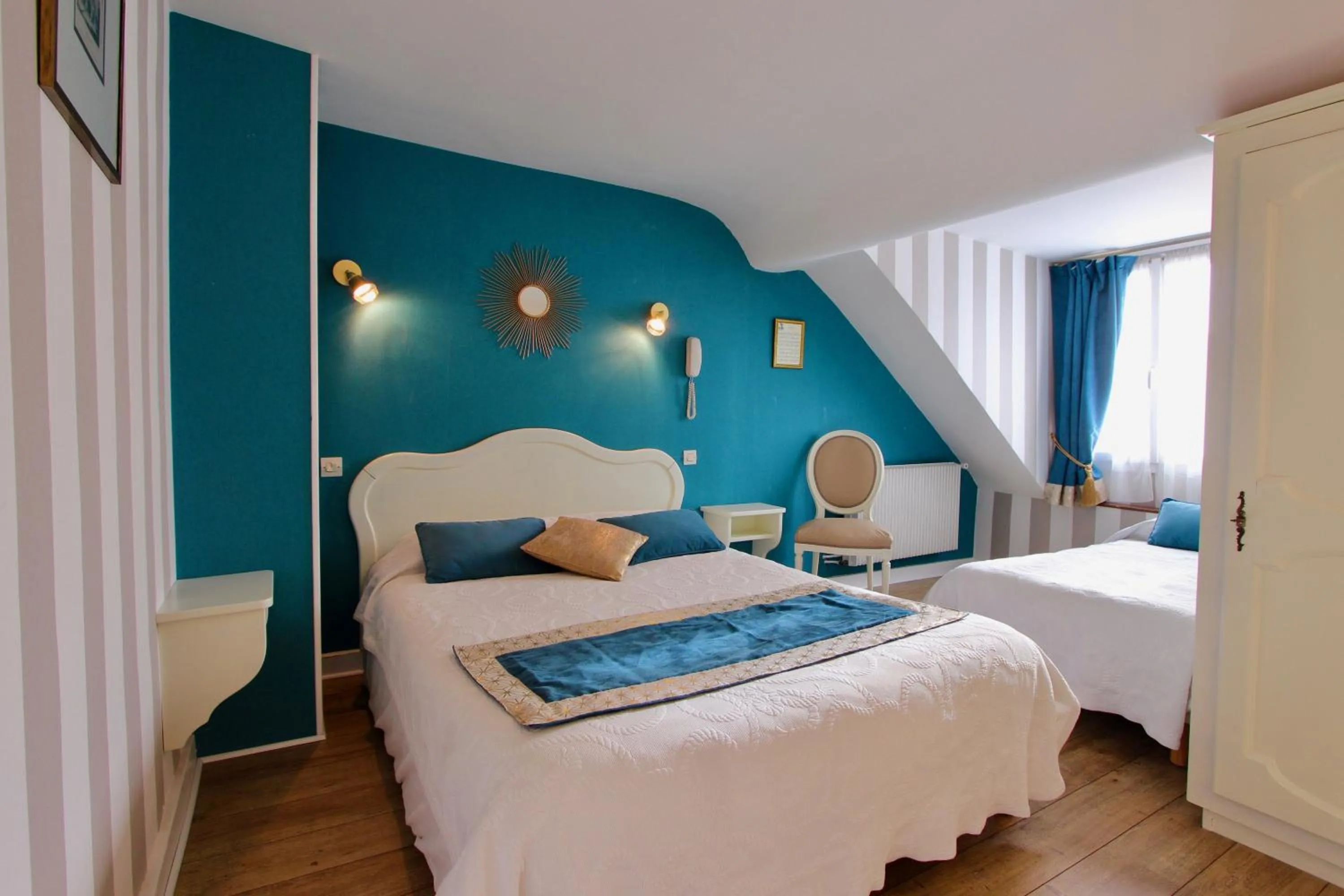 Bedroom, Bed in Hôtel Chopin