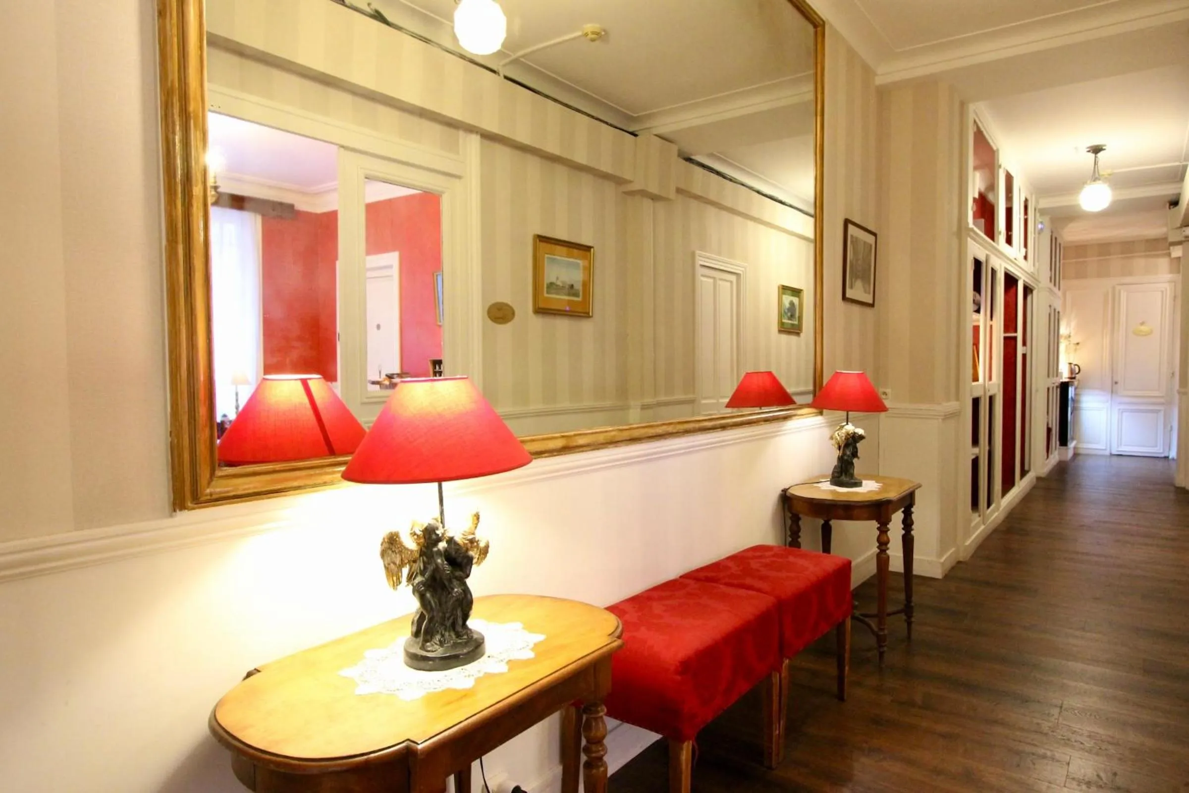 Lobby or reception in Hôtel Chopin