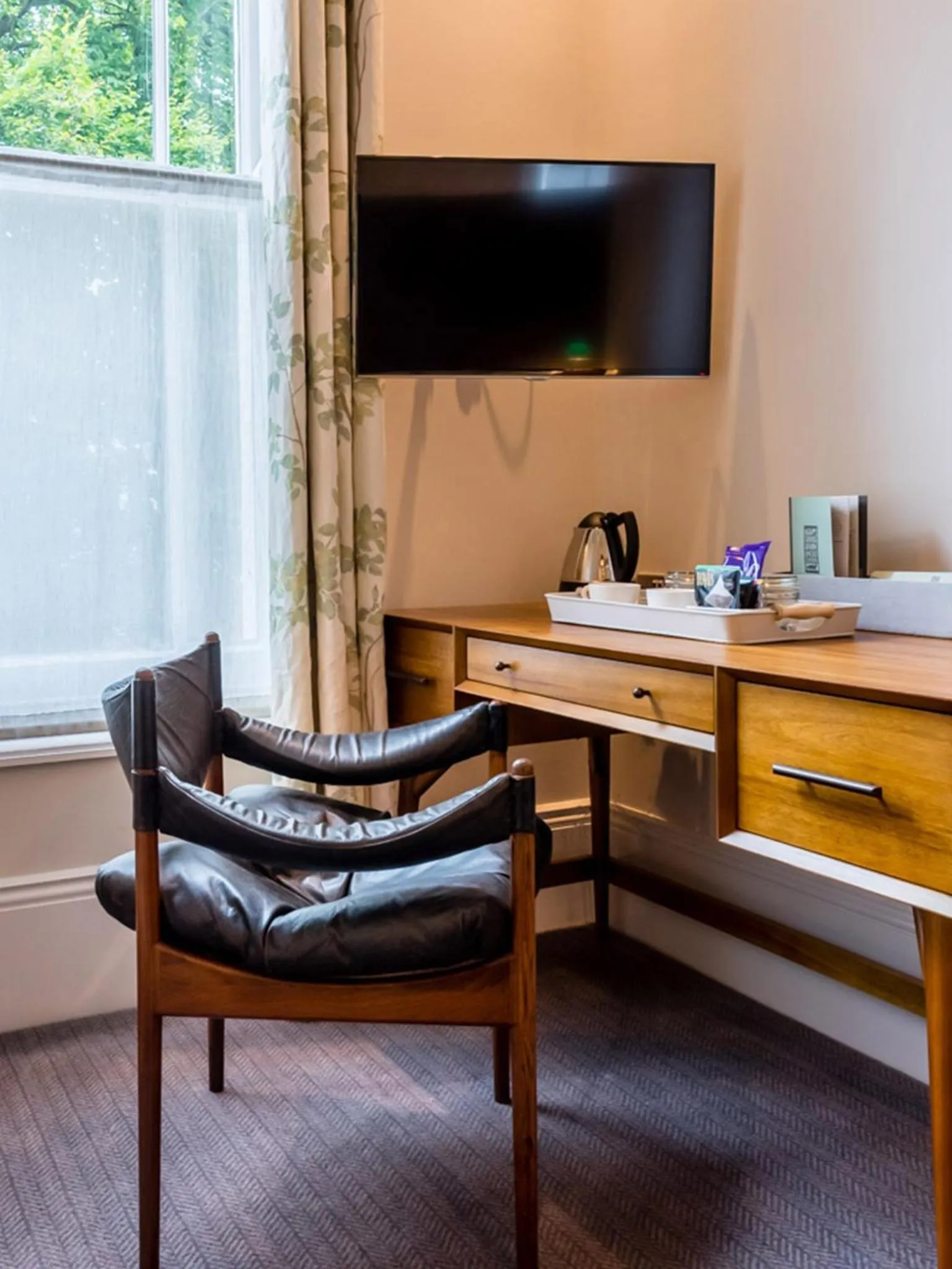 Coffee/tea facilities in The High Field Town House