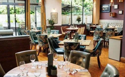 Restaurant/places to eat in The High Field Town House