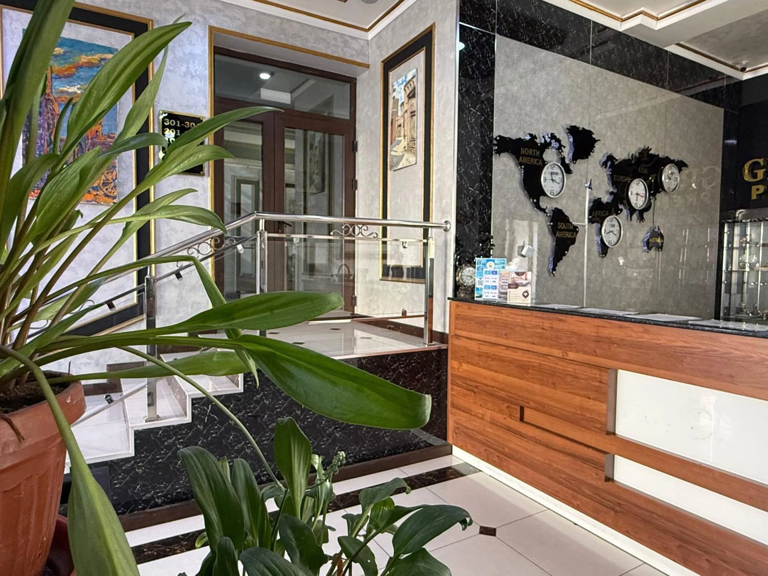 Lobby or reception in Grand Art Hotel