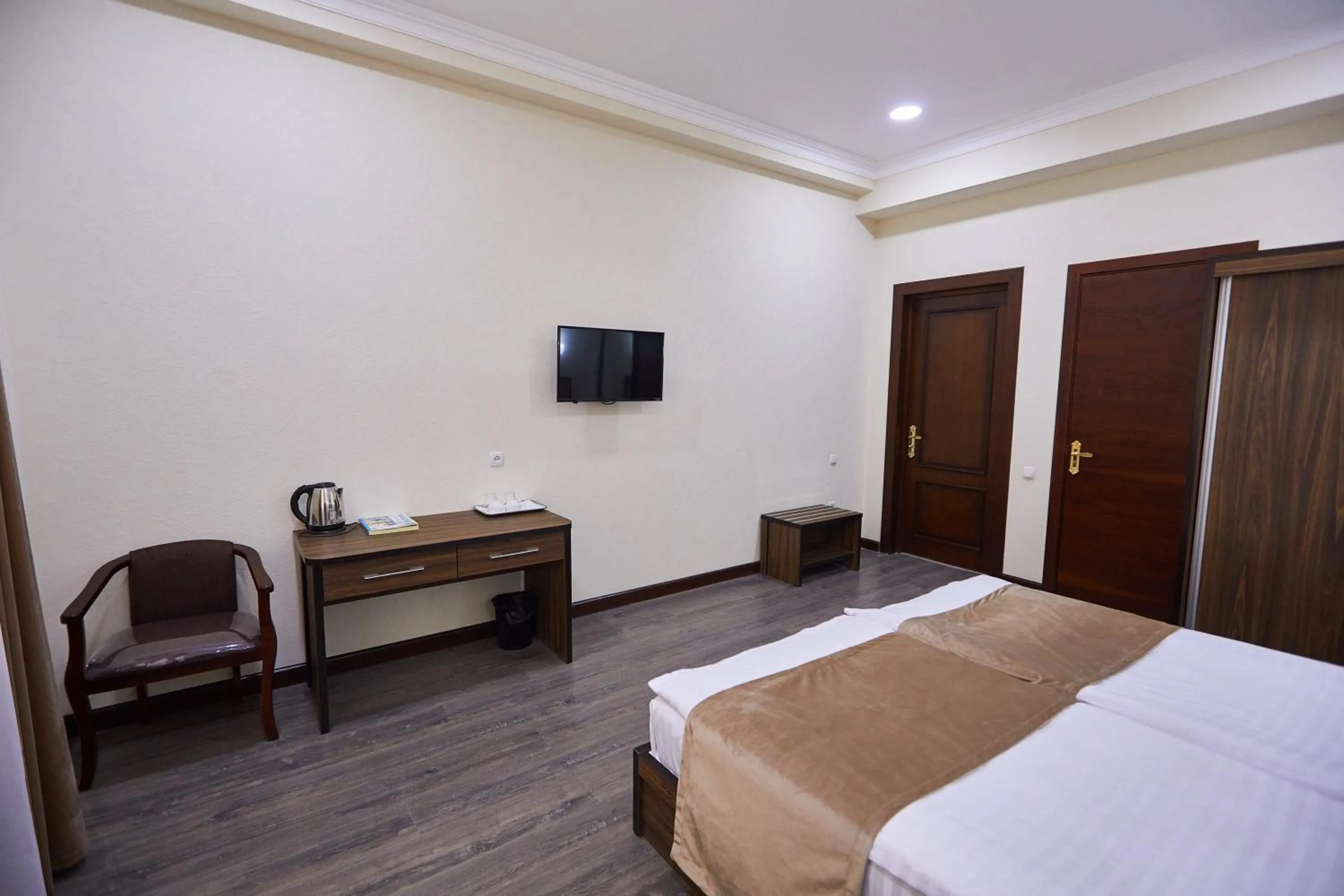 TV and multimedia, Bed in Grand ART