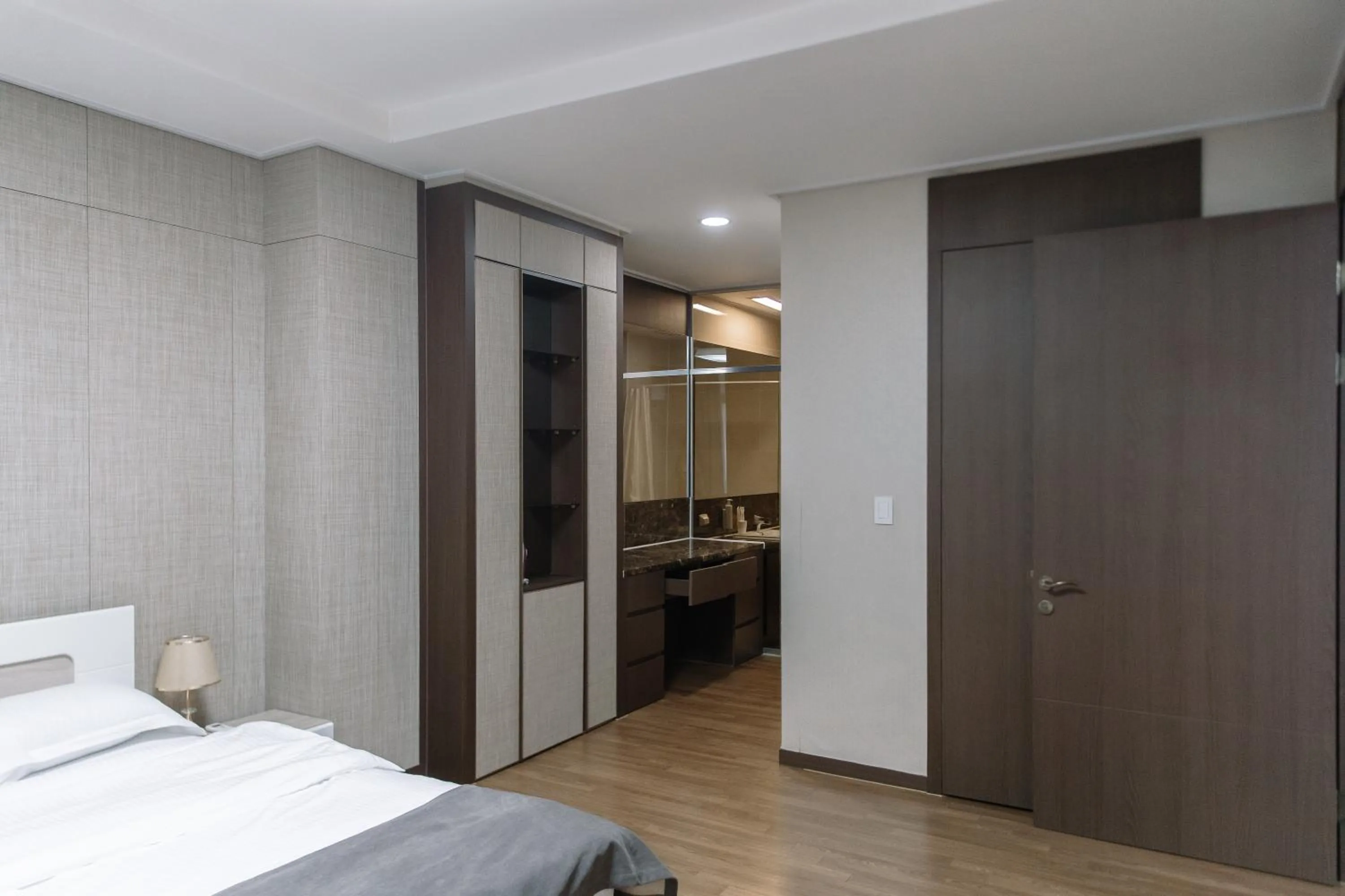 Bed in Elite Apart-Hotel