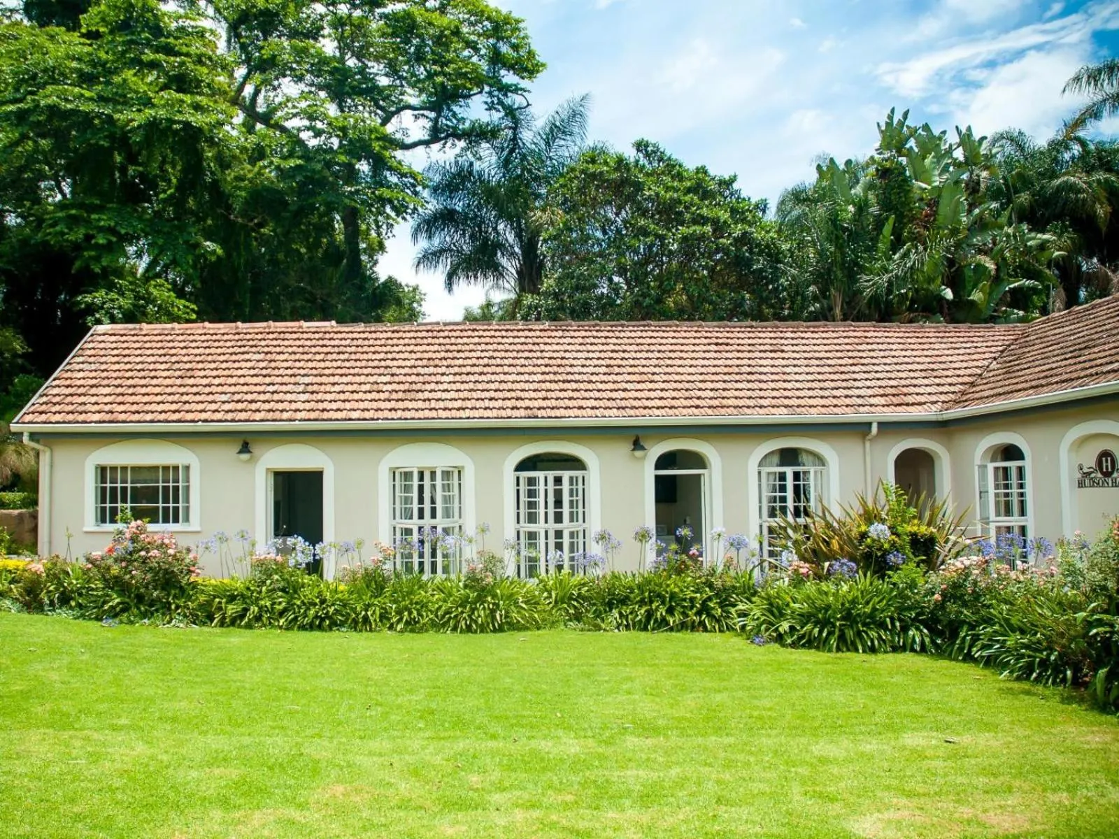 Garden in Hudson Haven Bed & Breakfast