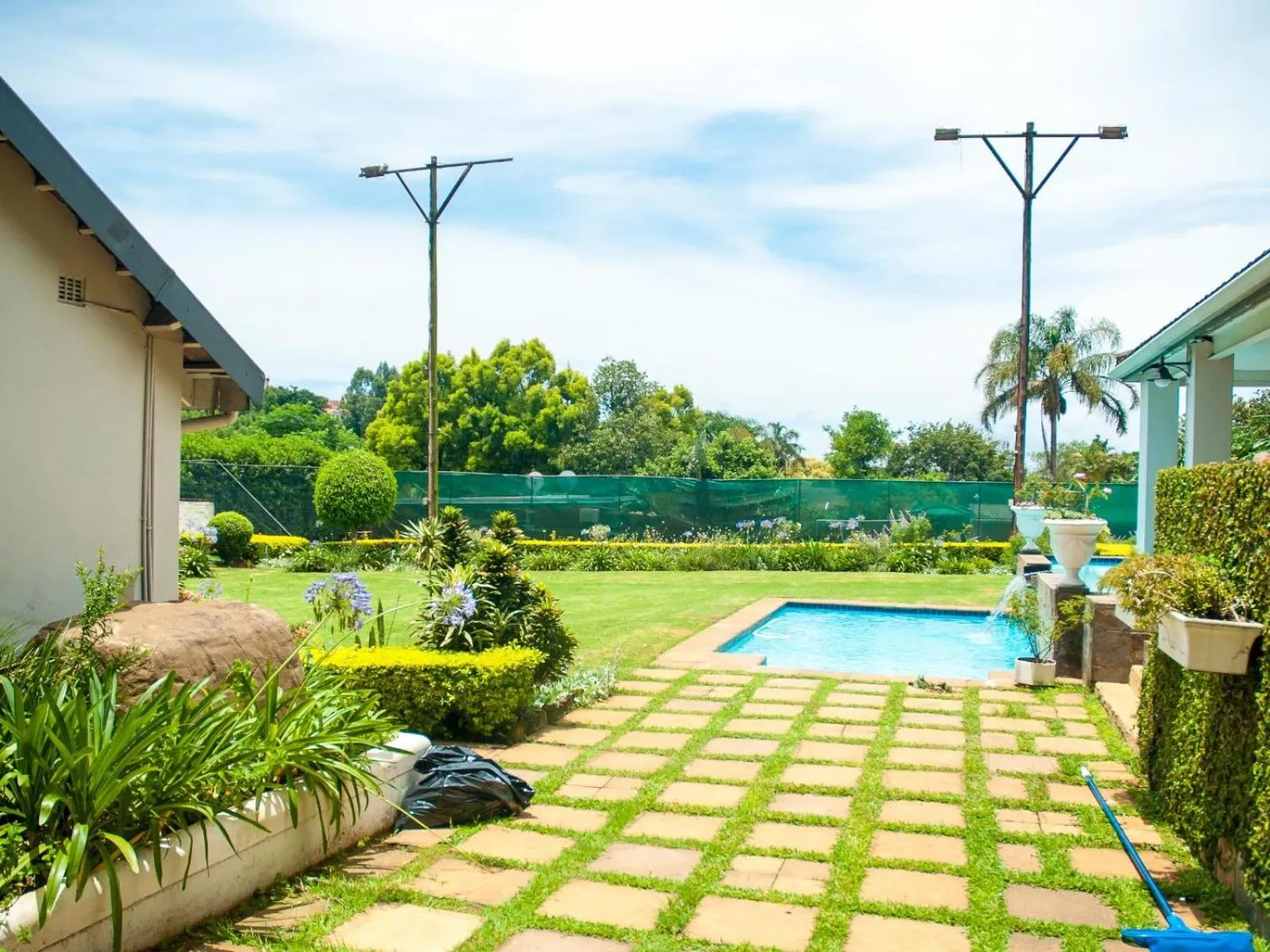 Swimming pool in Hudson Haven Bed & Breakfast