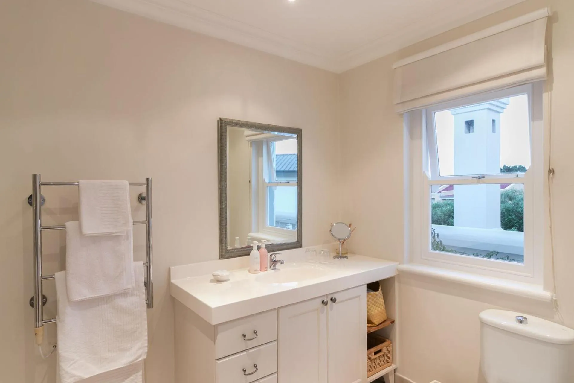 Isola Bella Guest House