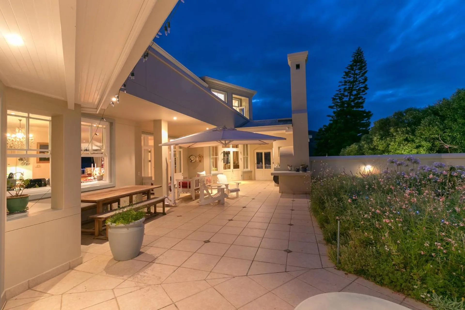 Isola Bella Guest House