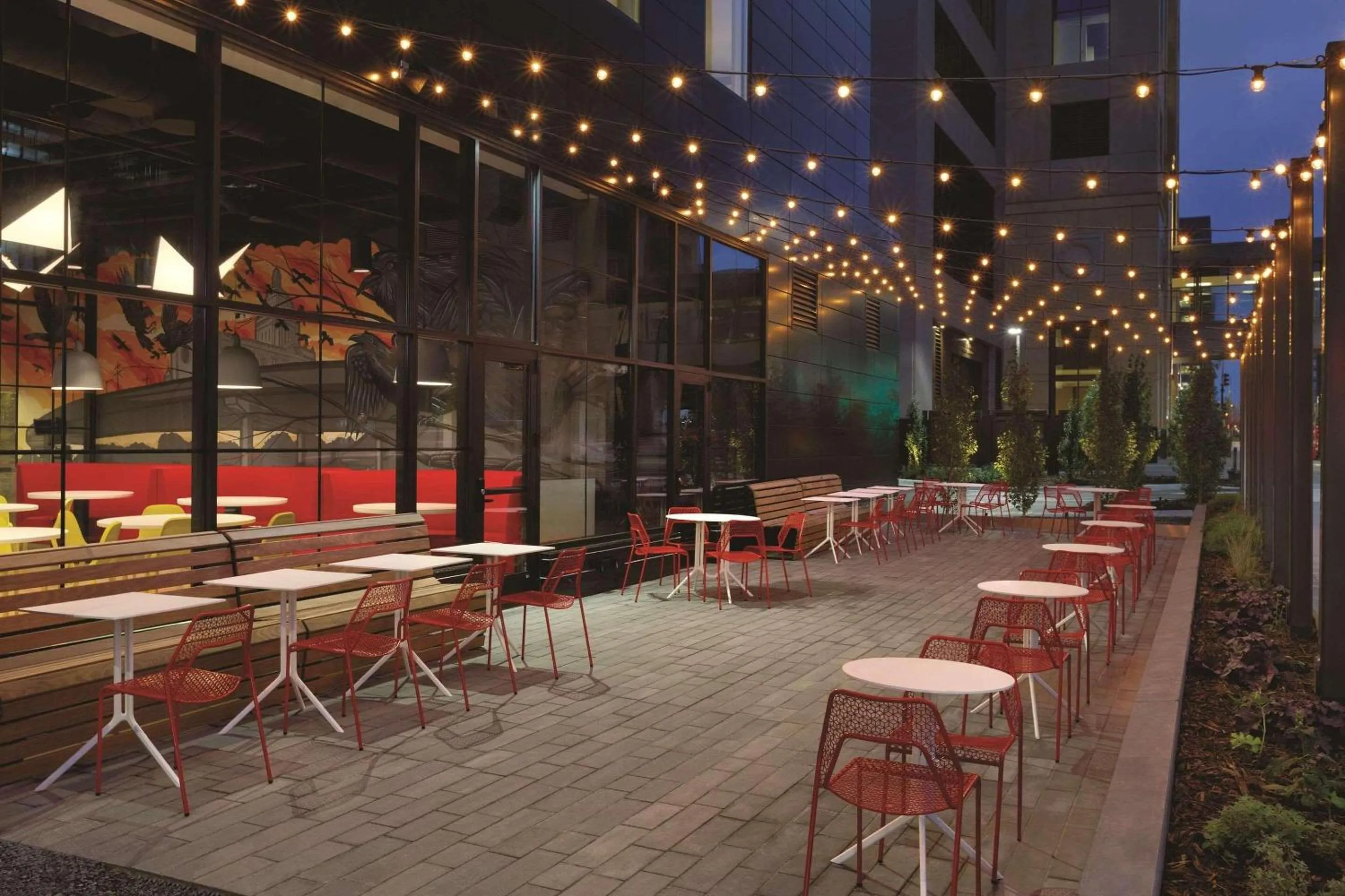 Lounge or bar in Radisson Red Minneapolis Downtown